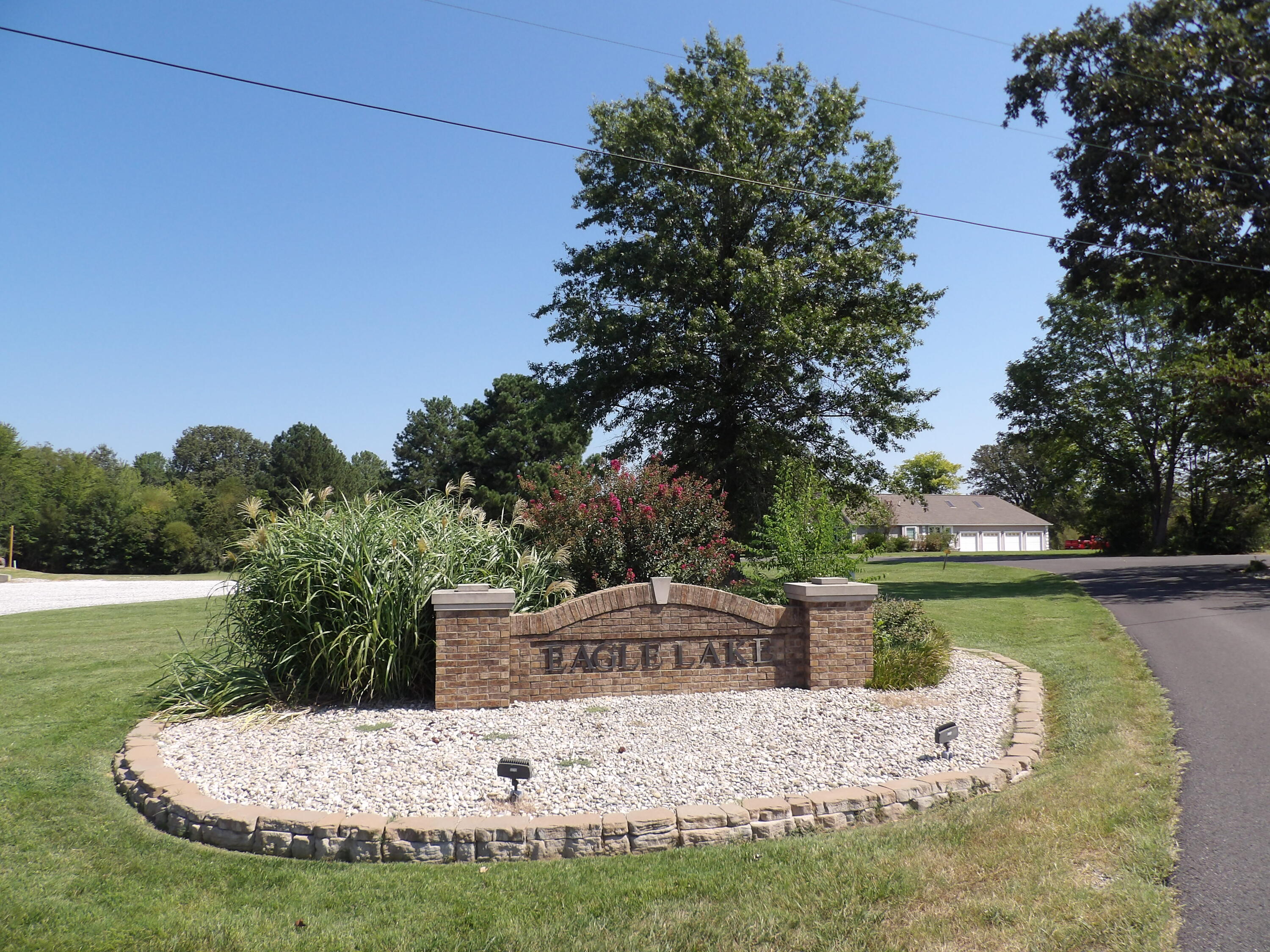 337 Fly-away Drive Property Photo 1