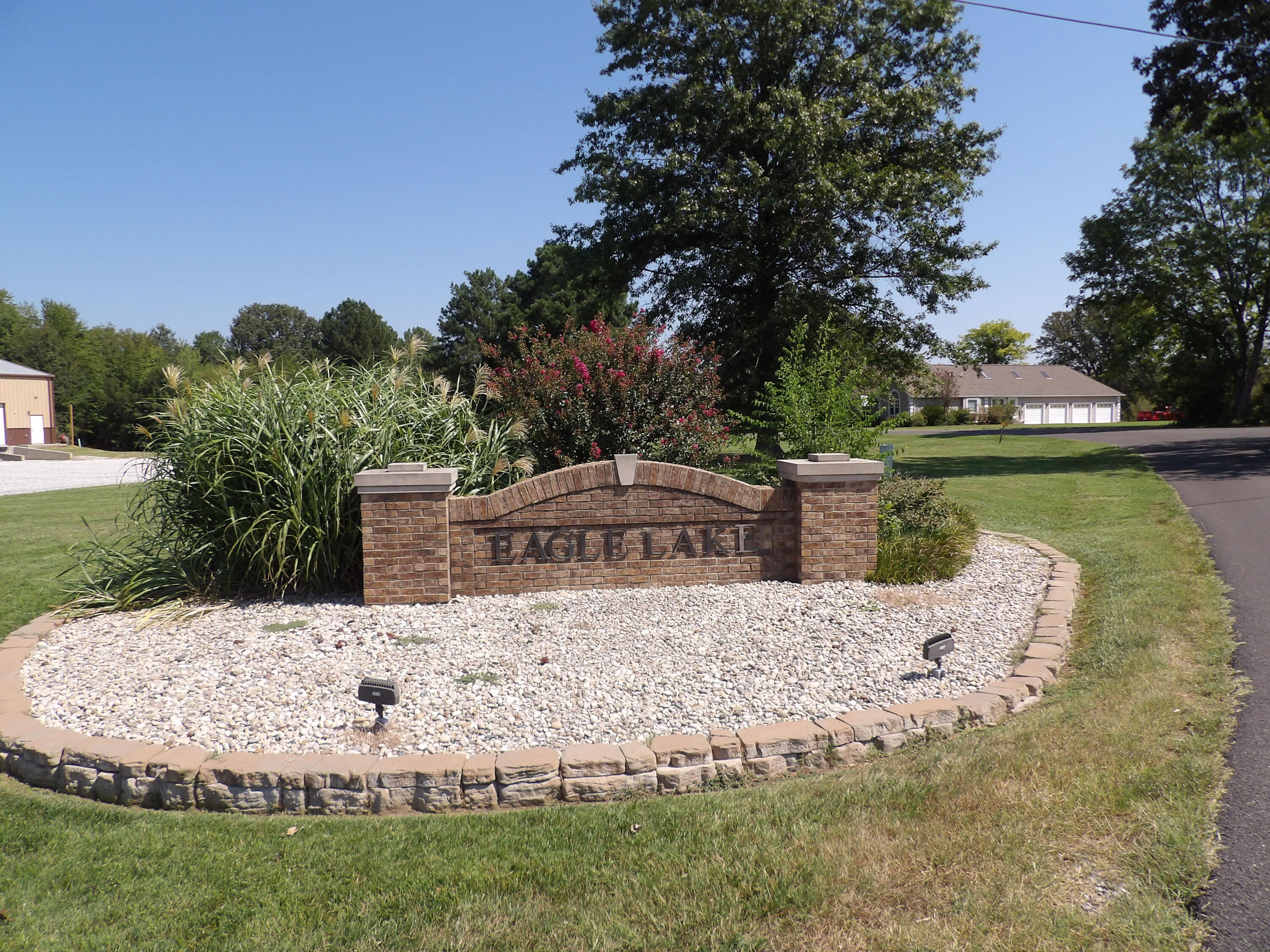 337 Fly-away Drive Property Photo 18