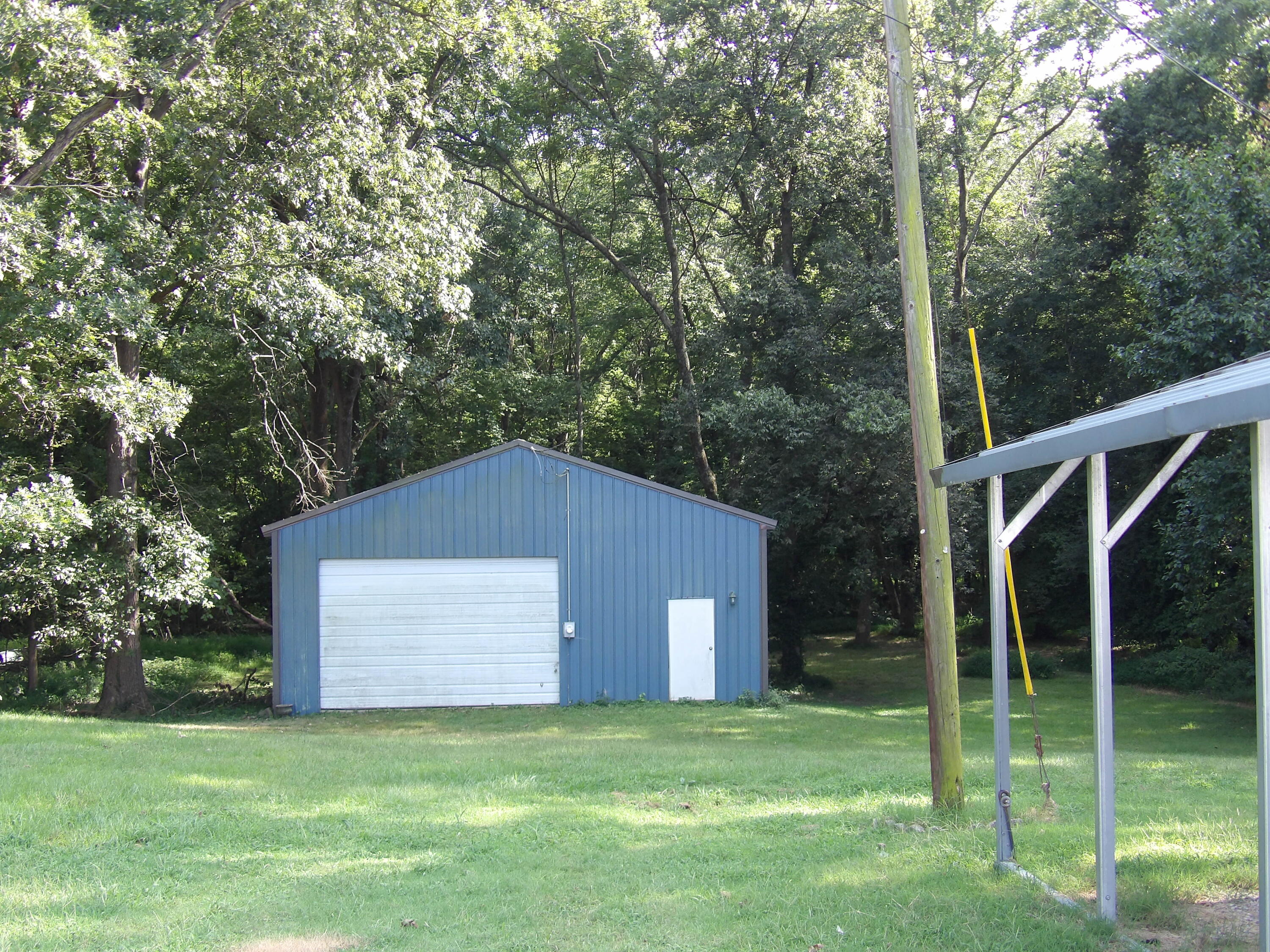 85 Calvert City Circle Property Photo 2