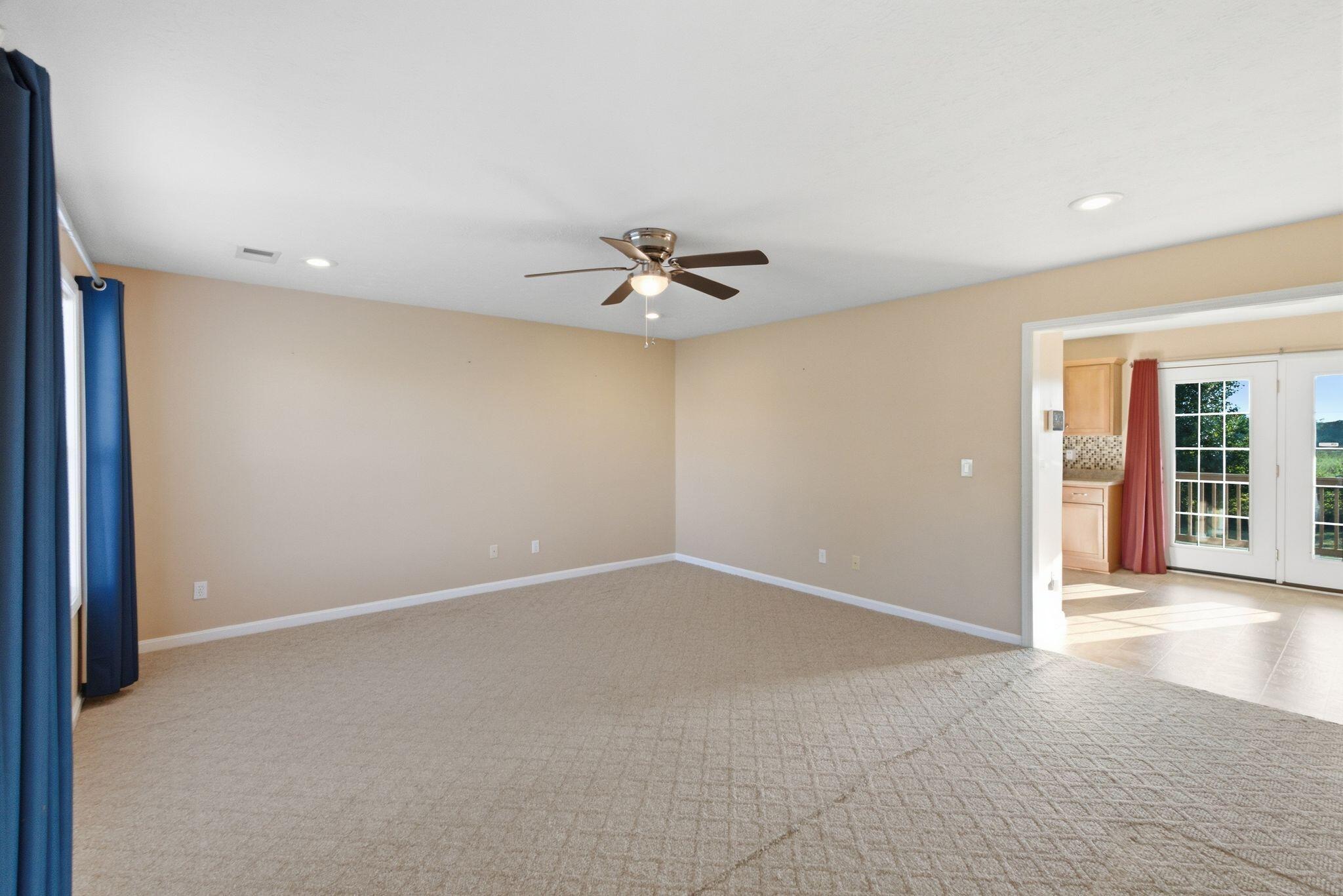 5056 Paddock Loop Property Photo 8