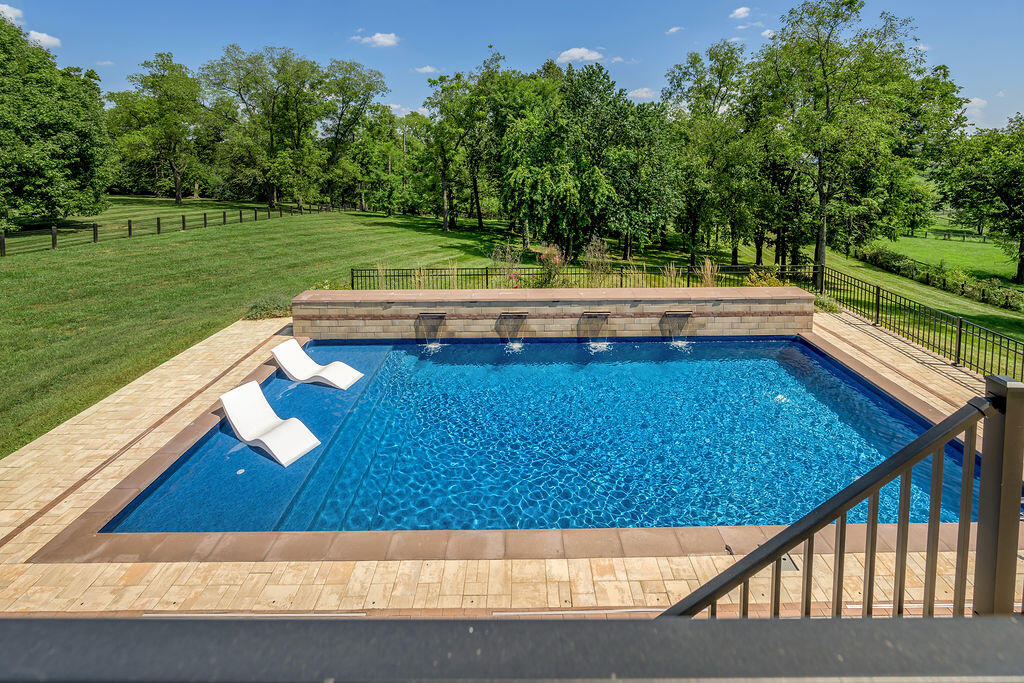 136 Seahawk Trail Property Photo 6