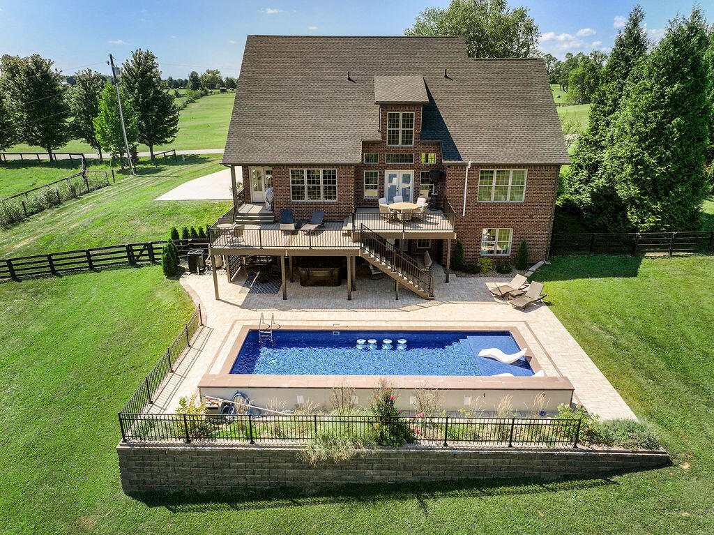 136 Seahawk Trail Property Photo 7