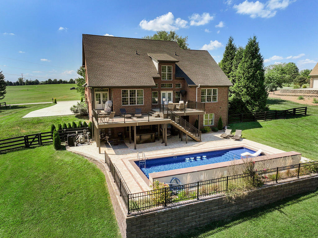 136 Seahawk Trail Property Photo 8