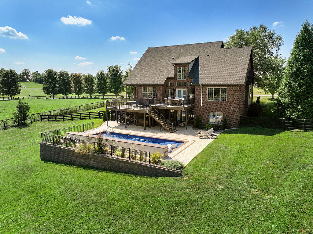136 Seahawk Trail Property Photo 9
