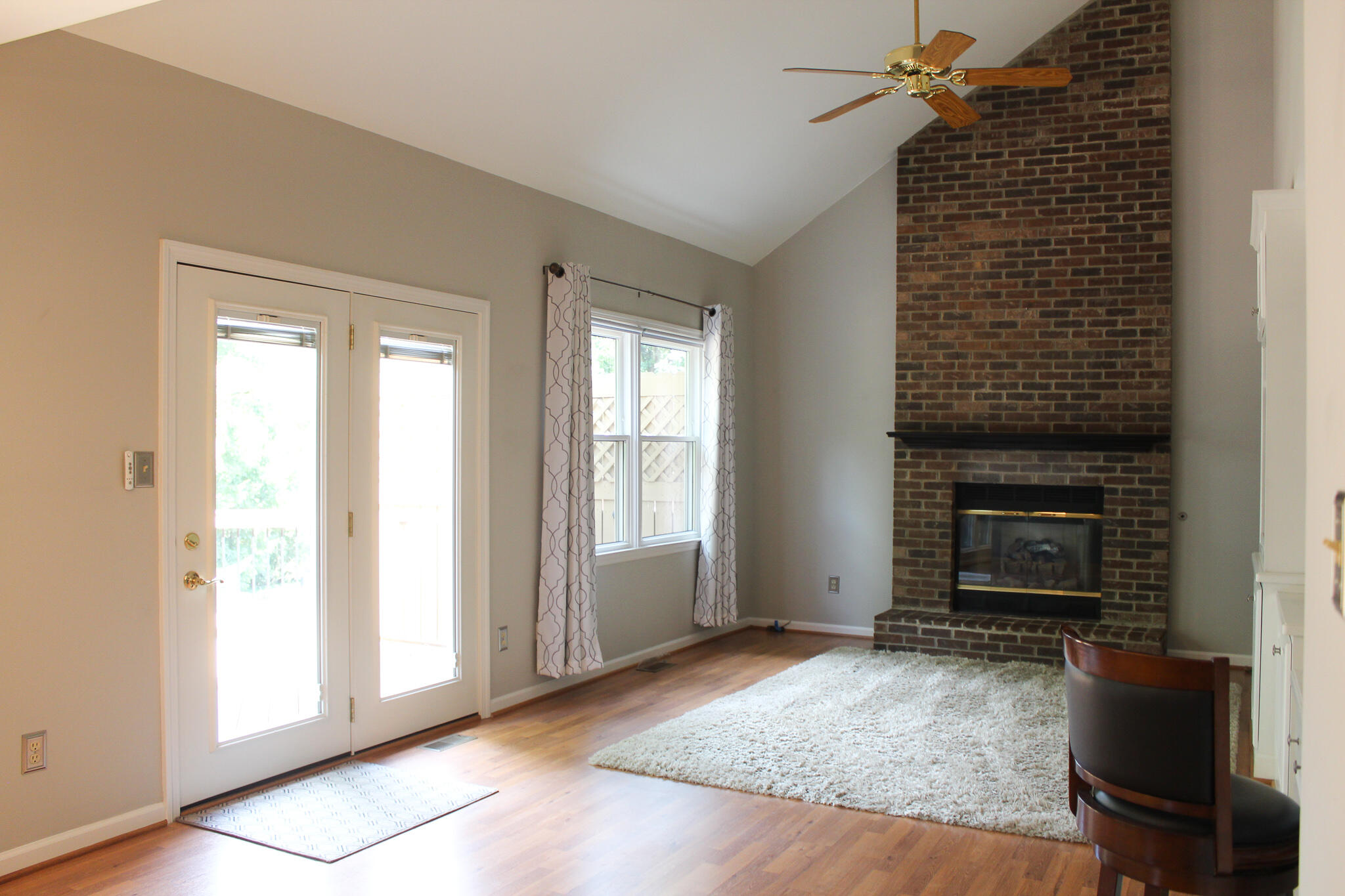 3873 Barnard Drive Property Photo 8