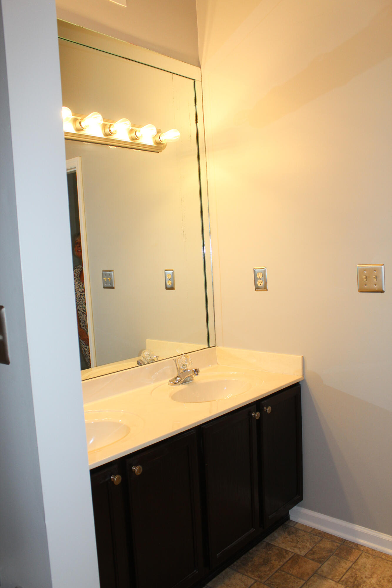 3873 Barnard Drive Property Photo 19