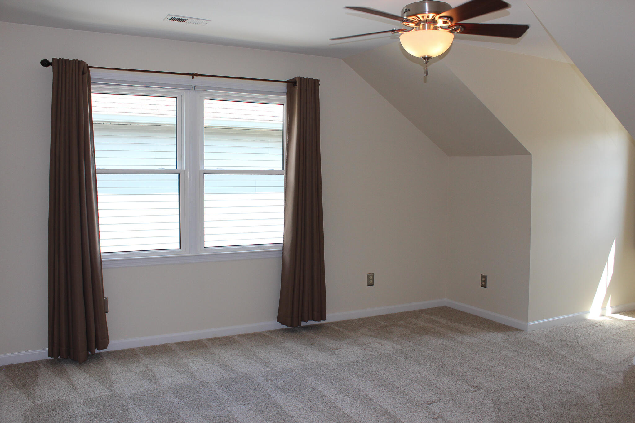 3873 Barnard Drive Property Photo 20