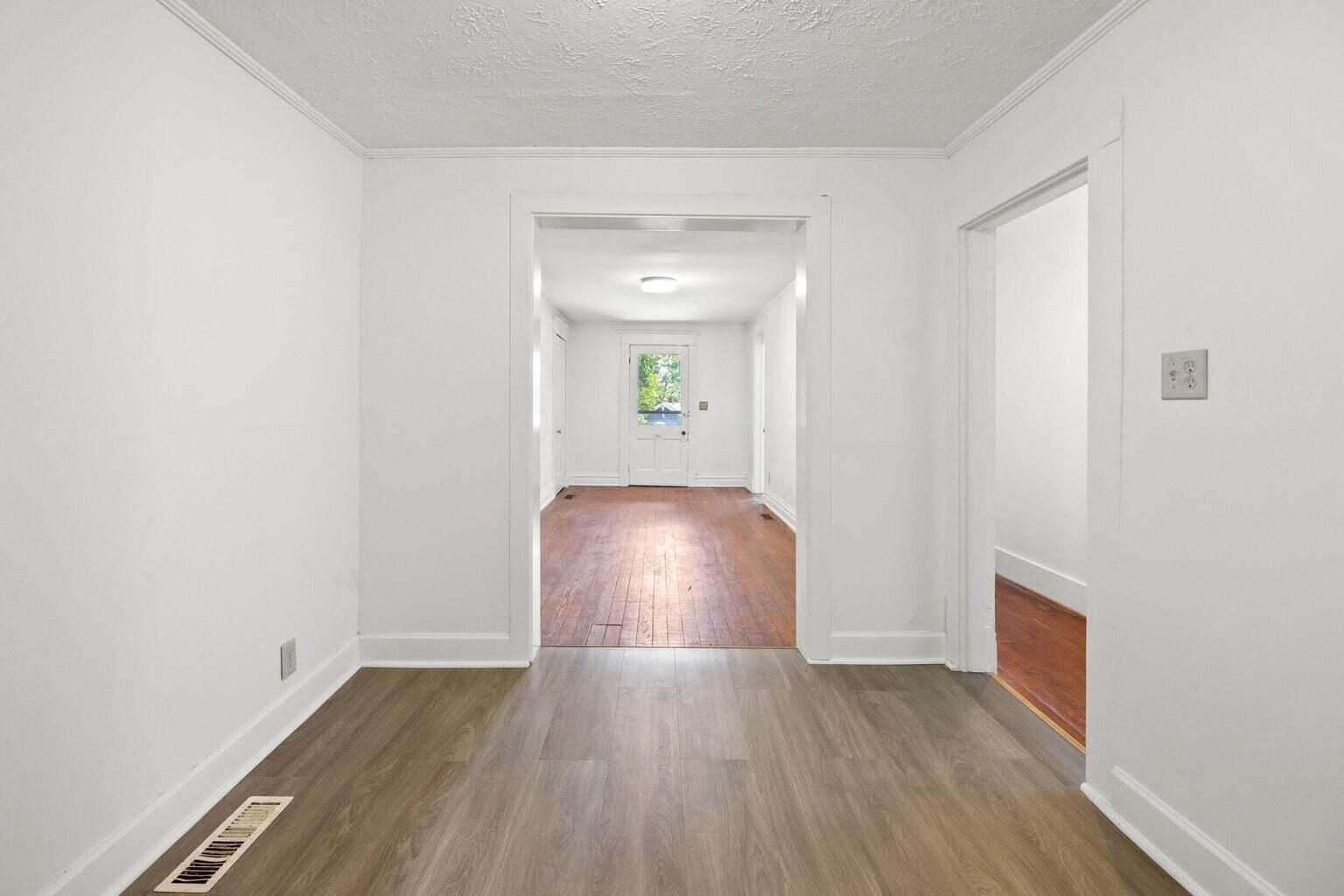 404 Ewing Street Property Photo 5
