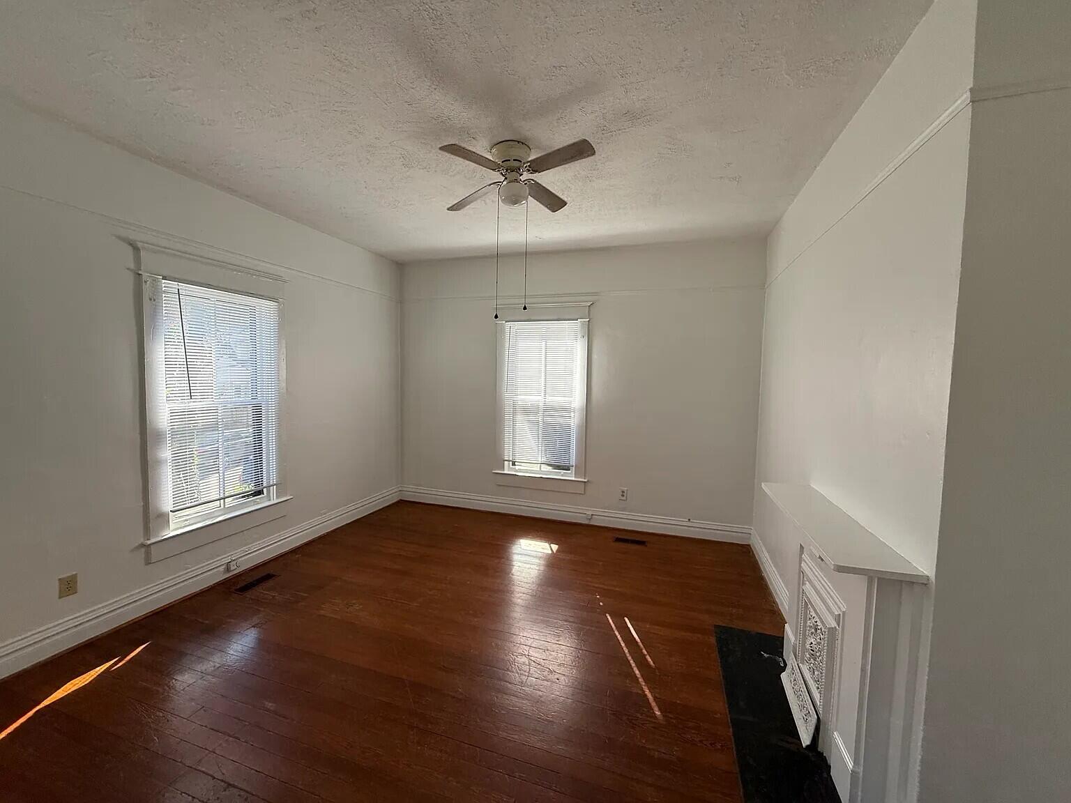 404 Ewing Street Property Photo 6