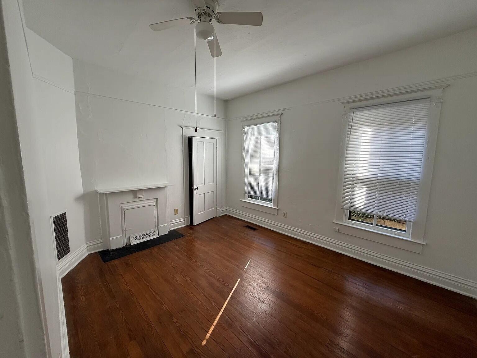 404 Ewing Street Property Photo 7