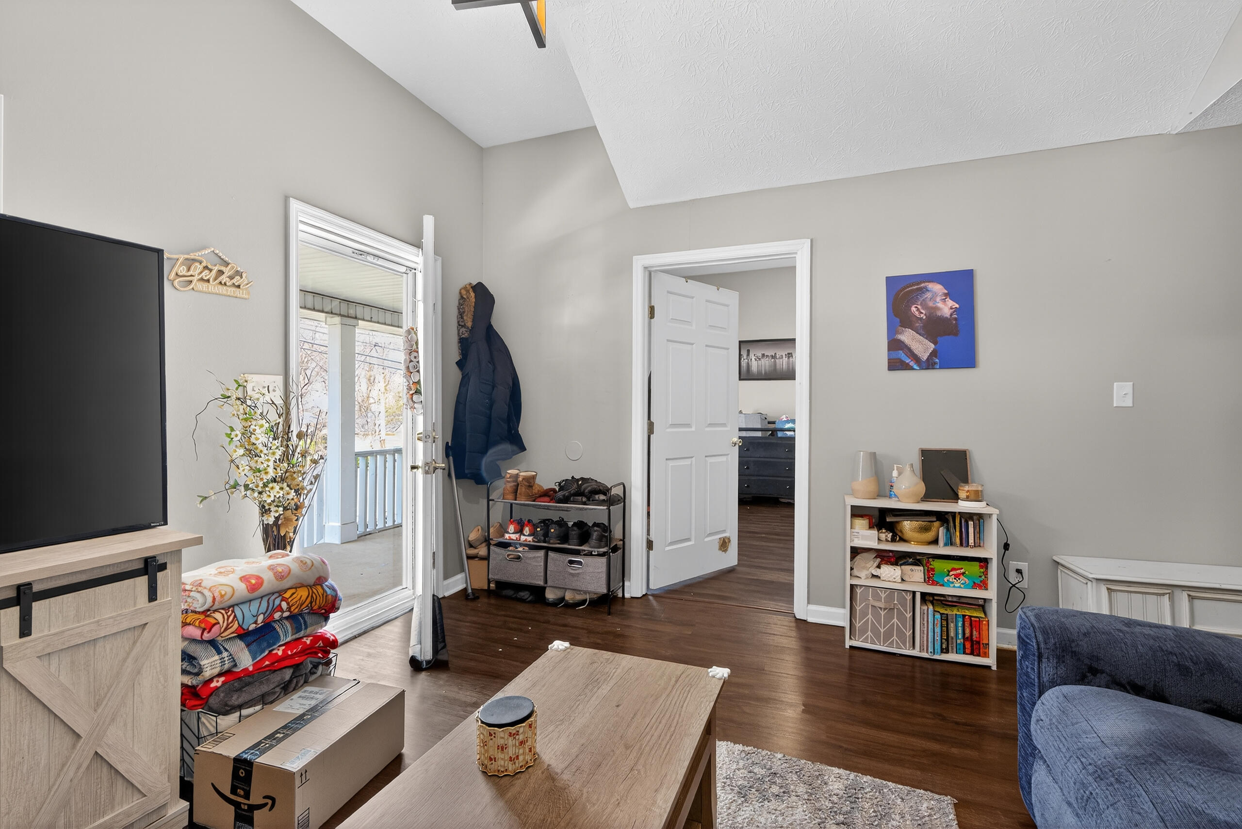270 Sherman Avenue Property Photo 7