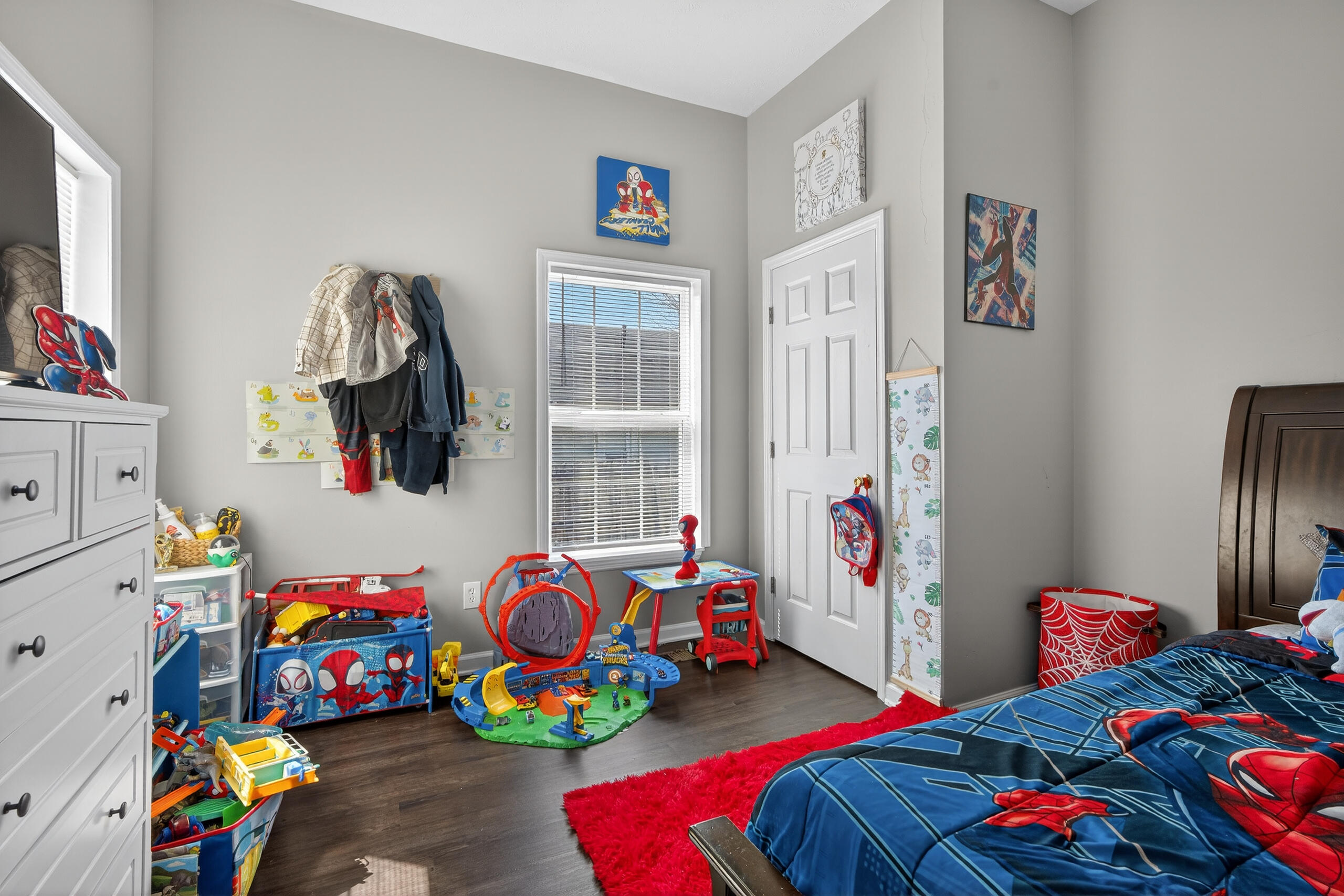 270 Sherman Avenue Property Photo 13