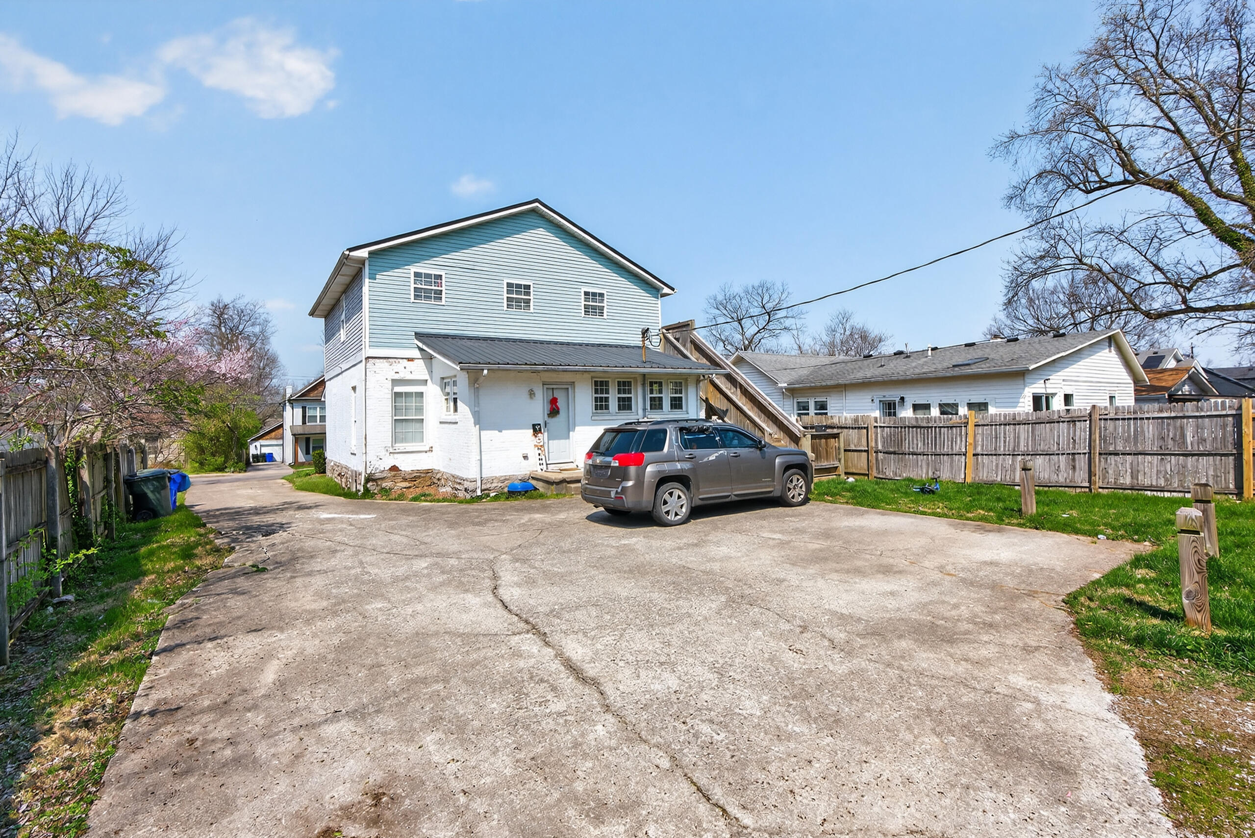 270 Sherman Avenue Property Photo 28