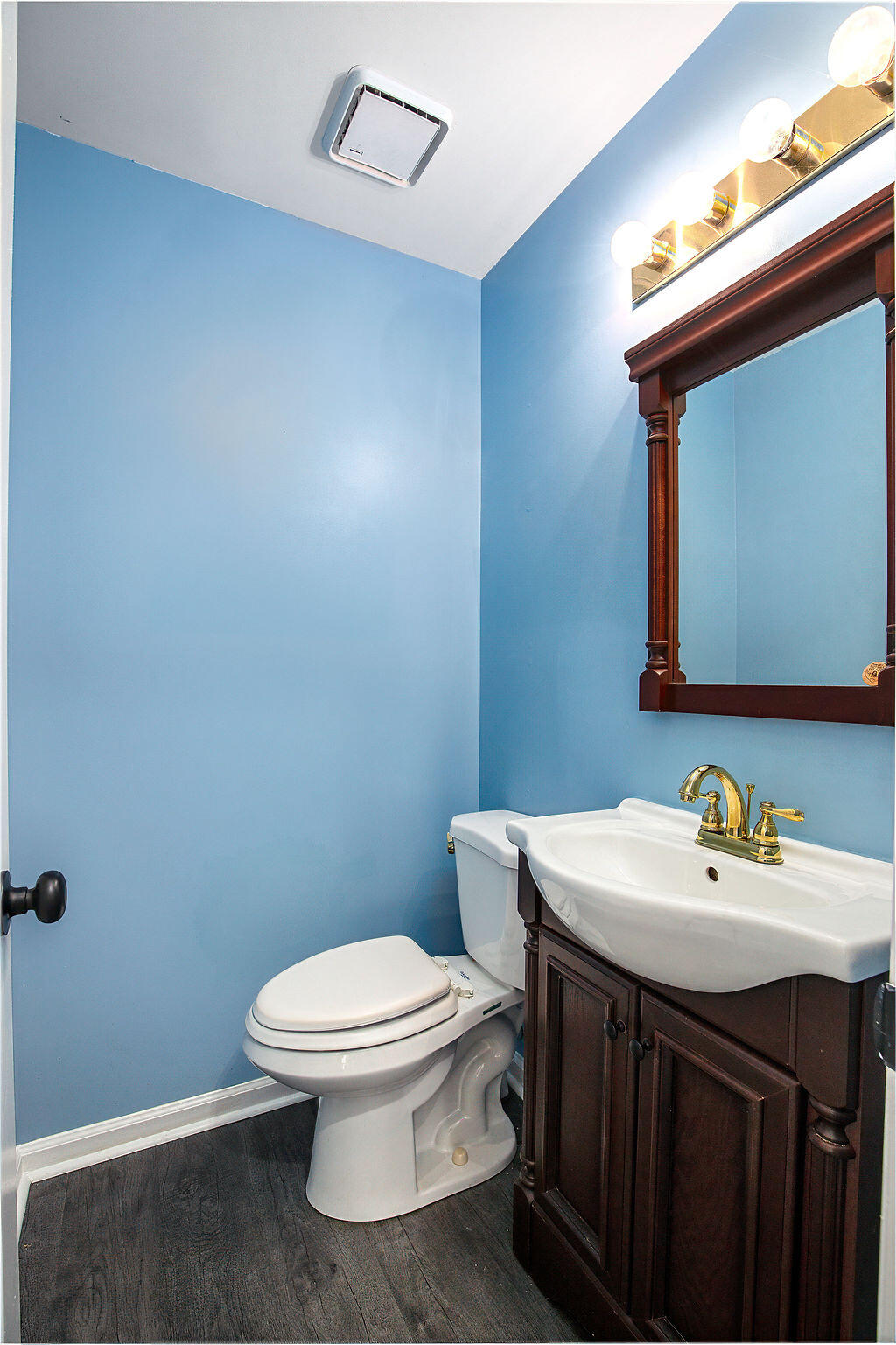 3129 Comanche Trail Property Photo 15