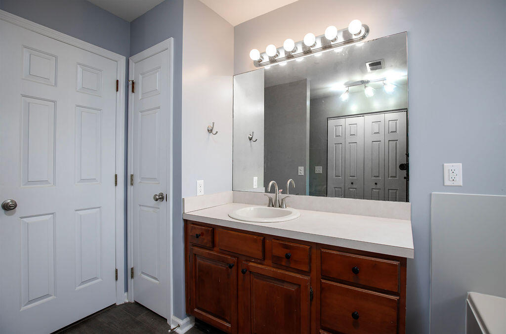 3129 Comanche Trail Property Photo 27