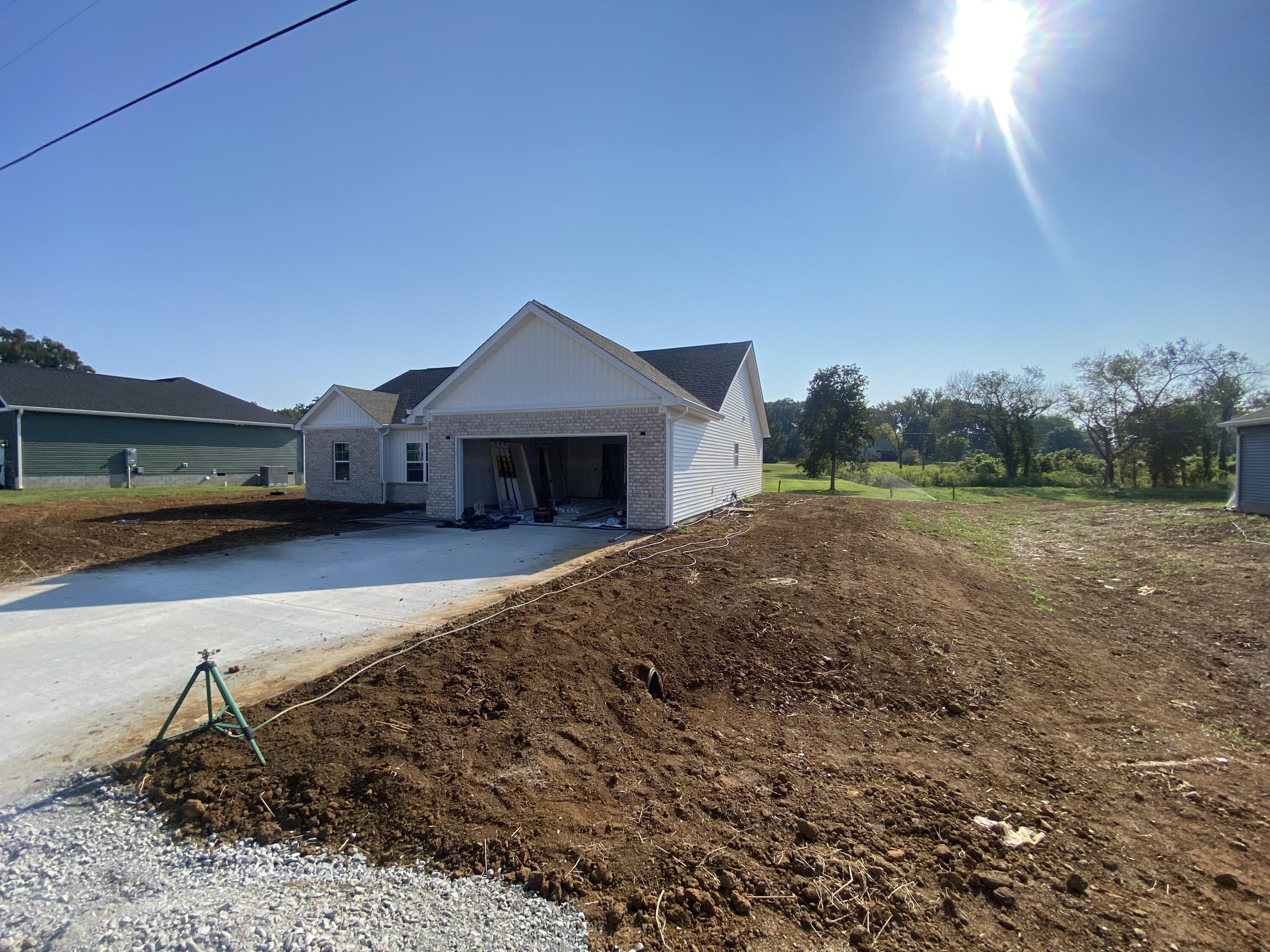 40 Fieldstone Circle Property Photo 2