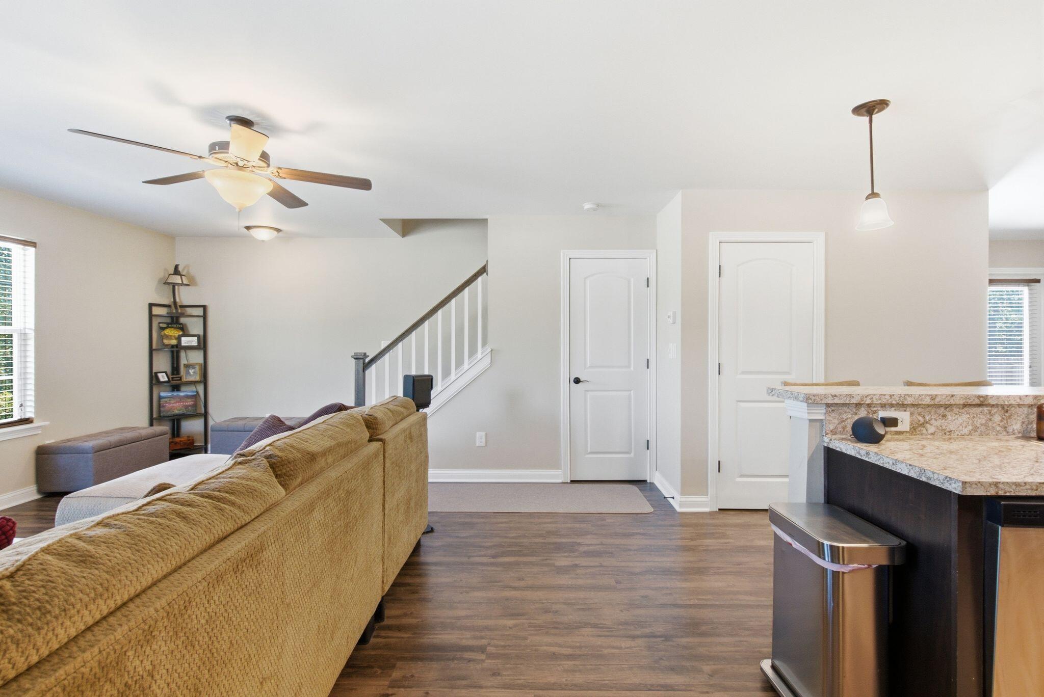 417 White Oak Trace Property Photo 7