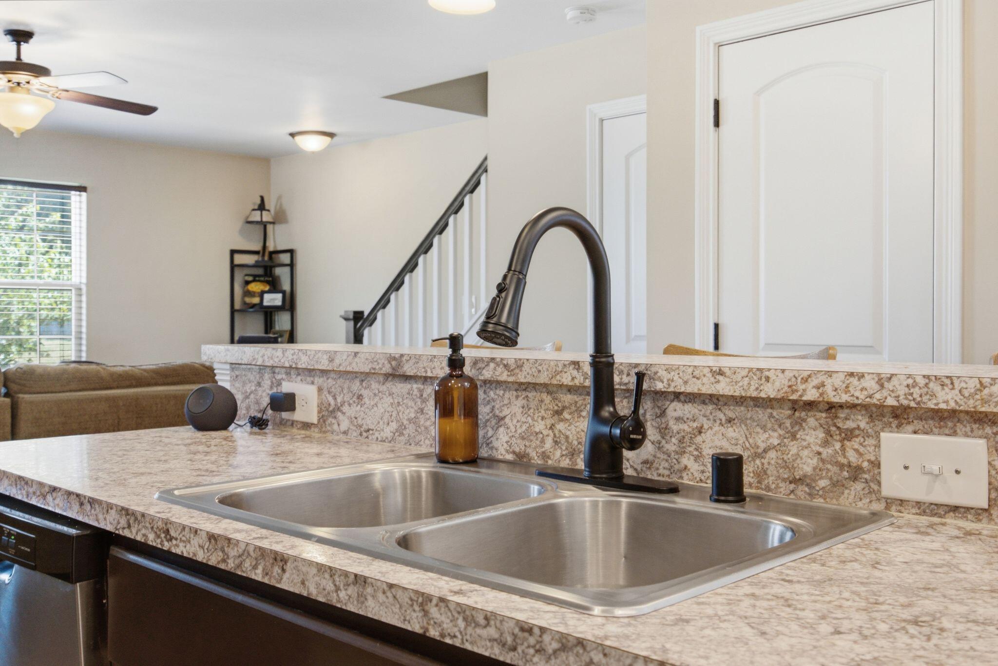 417 White Oak Trace Property Photo 16