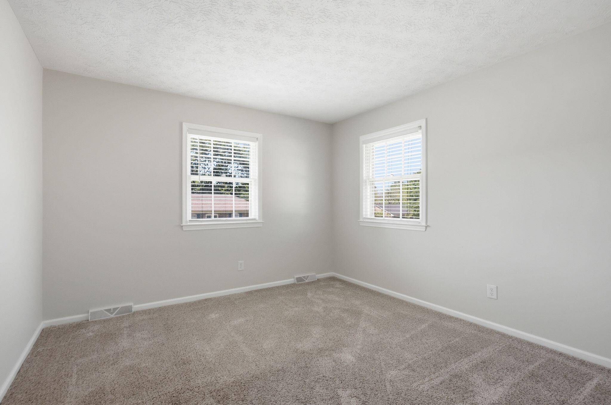 3385 Fraserdale Drive Property Photo 21