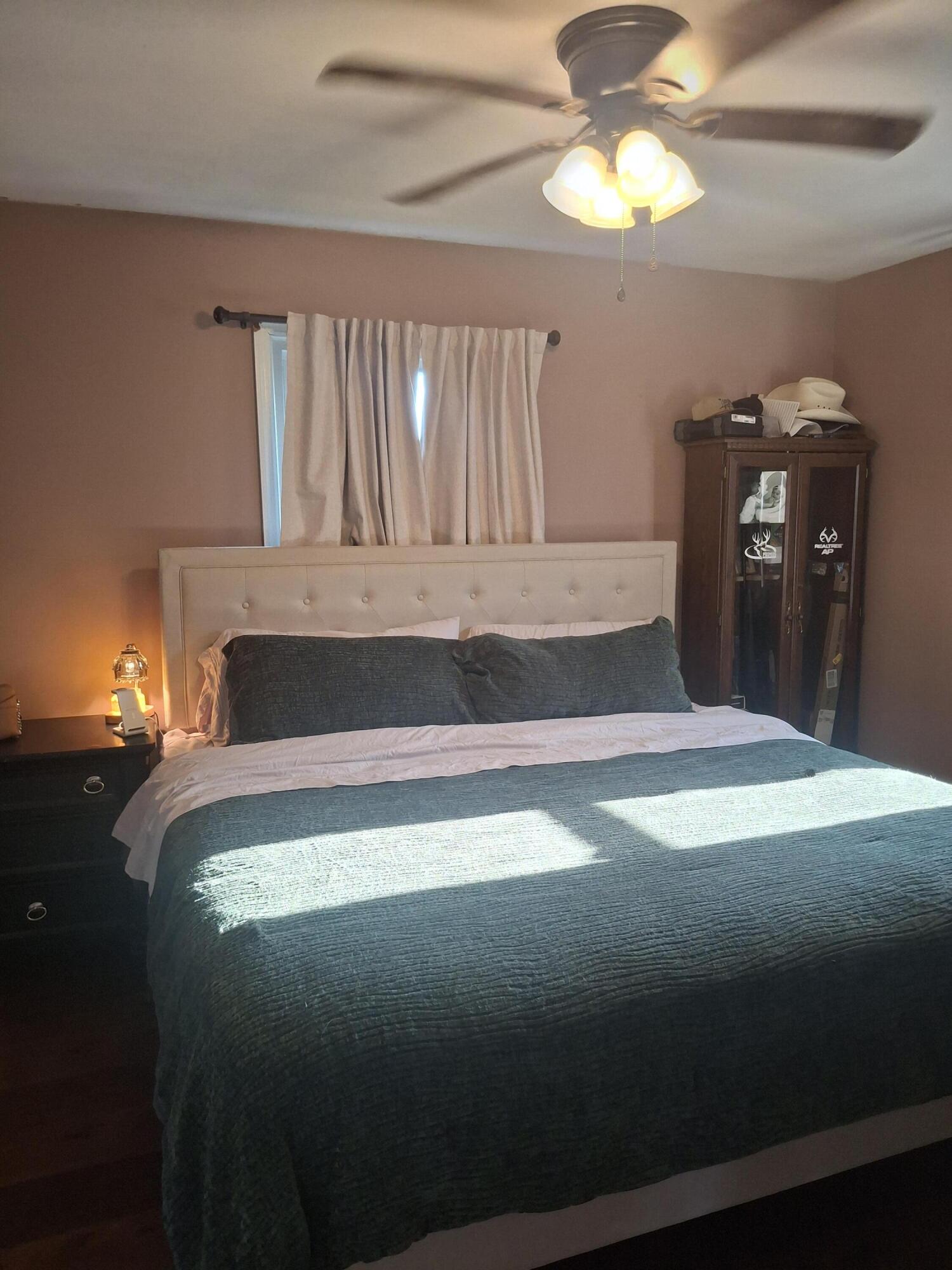 817 Maplewood Drive Property Photo 15
