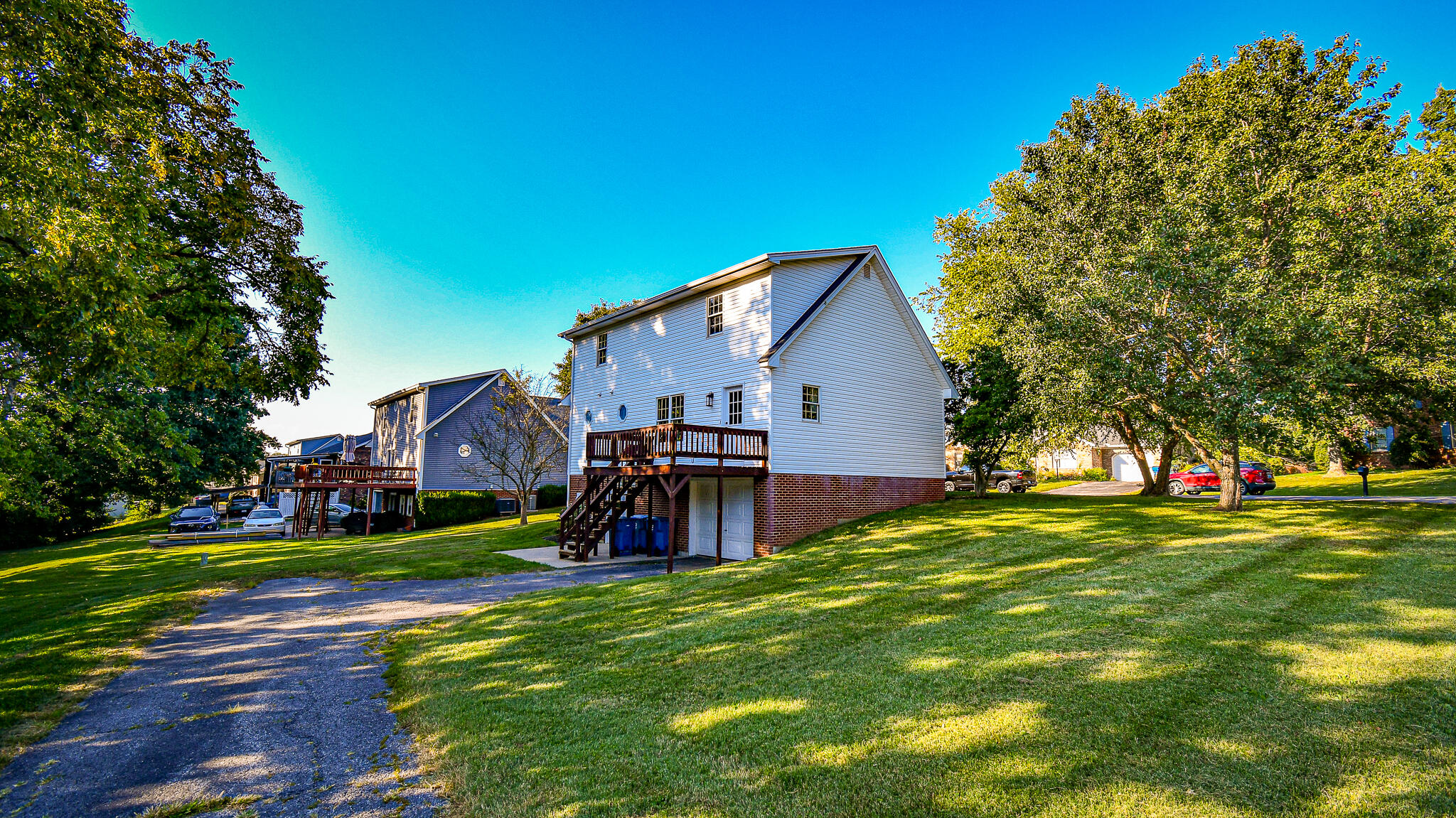 1055 Twelve Oaks Drive Property Photo 8