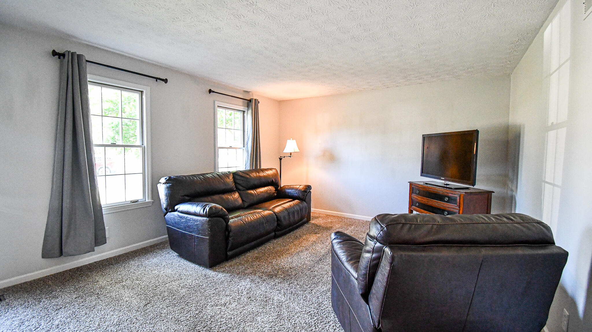 1055 Twelve Oaks Drive Property Photo 10