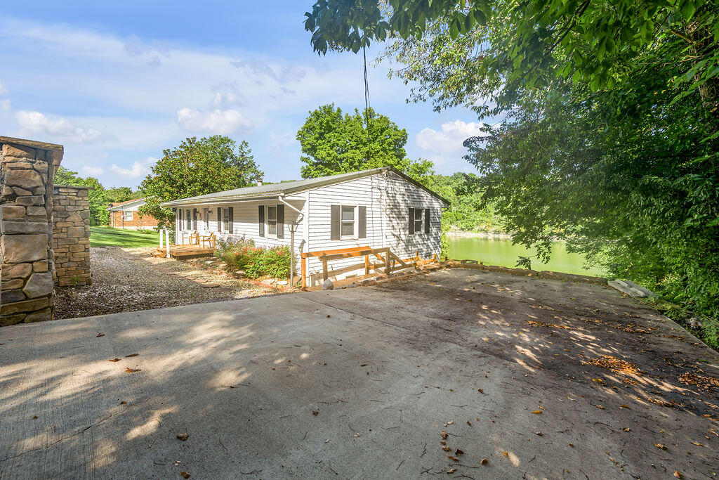662 Bryants Camp Road Property Photo 6