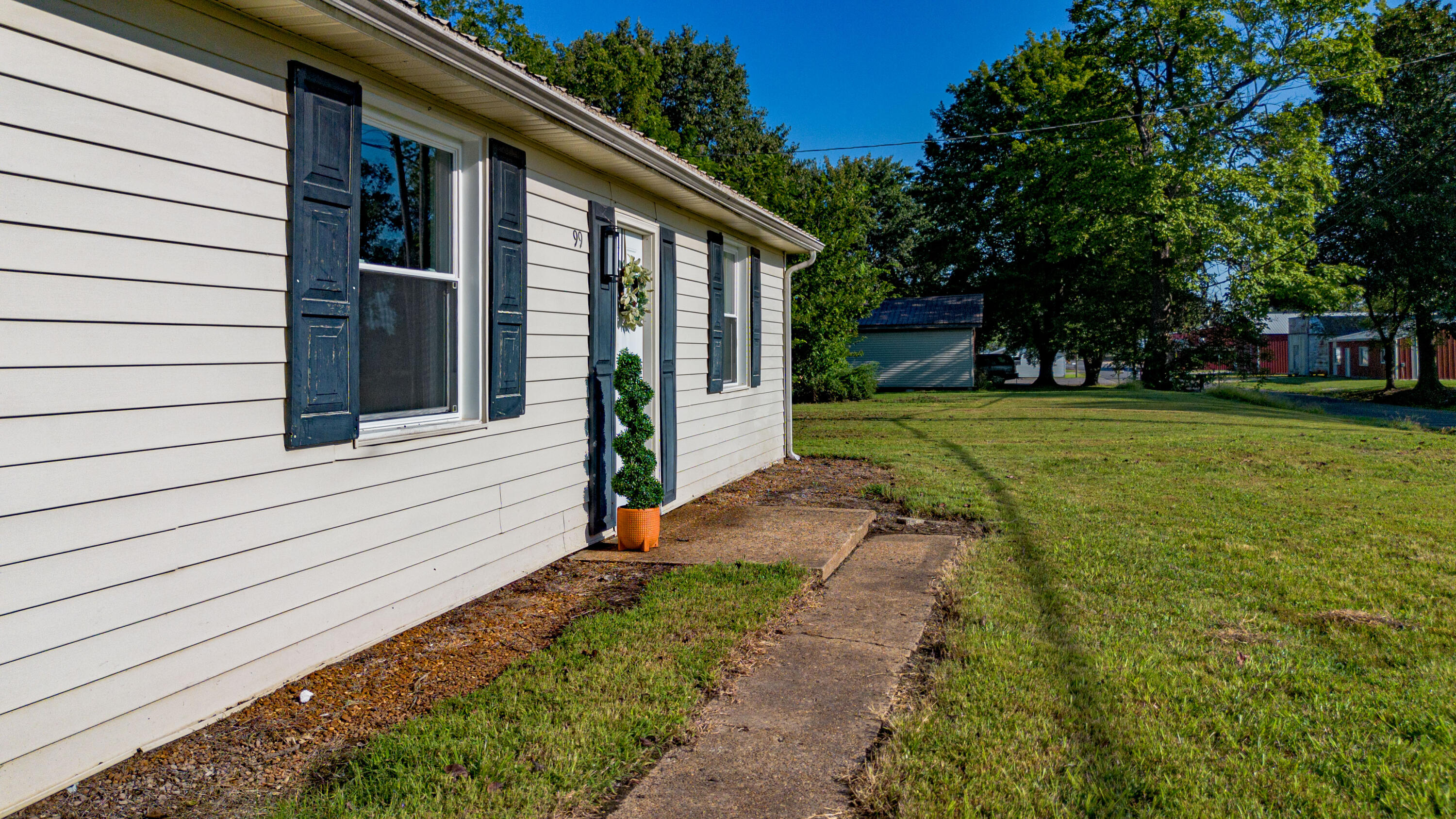 99 County Road 1015 Property Photo 7