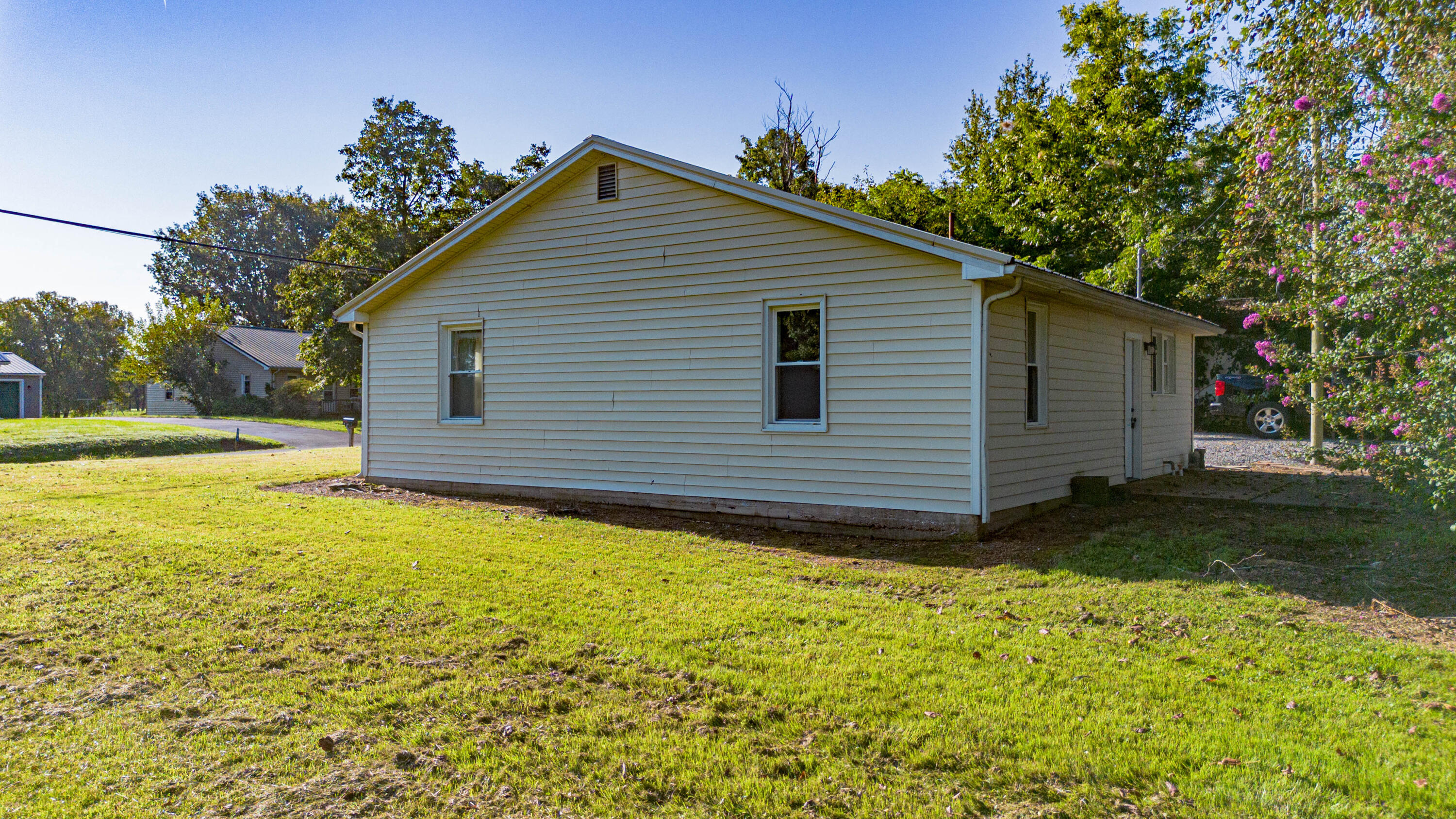 99 County Road 1015 Property Photo 29