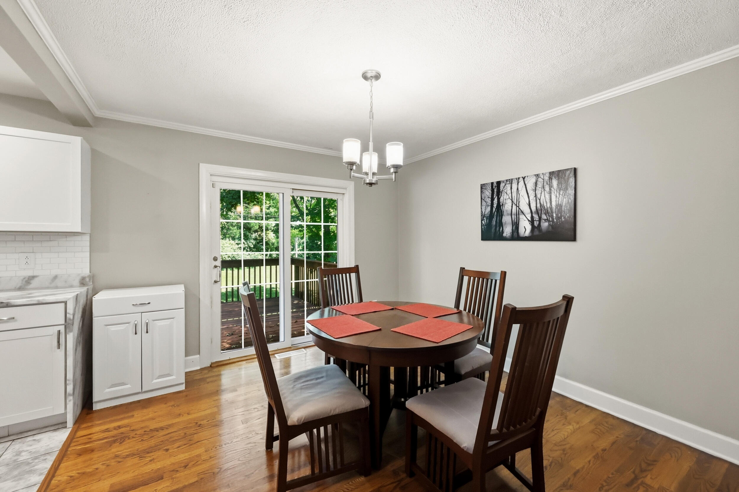 525 Mohegan Trail Property Photo 7