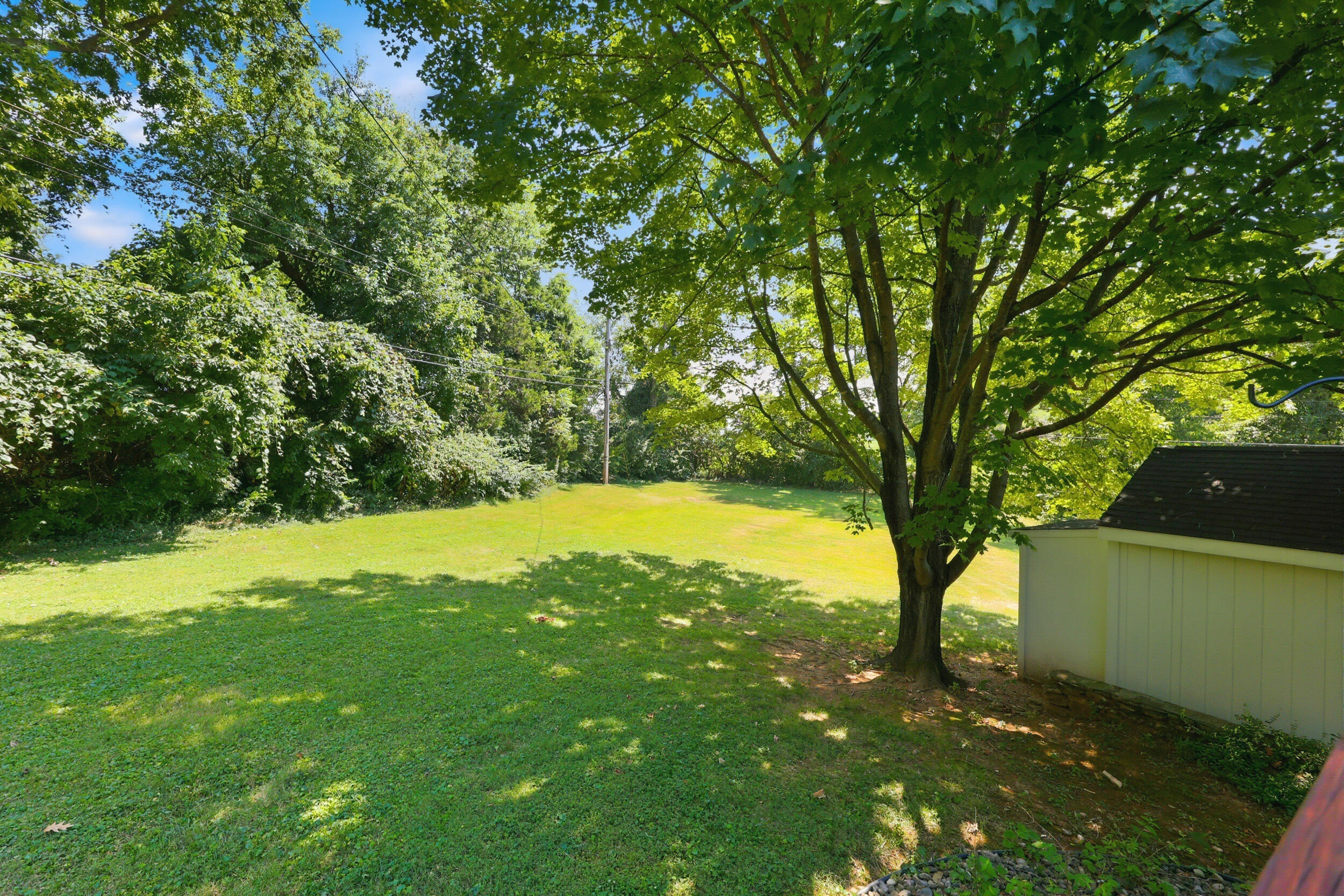 525 Mohegan Trail Property Photo 34