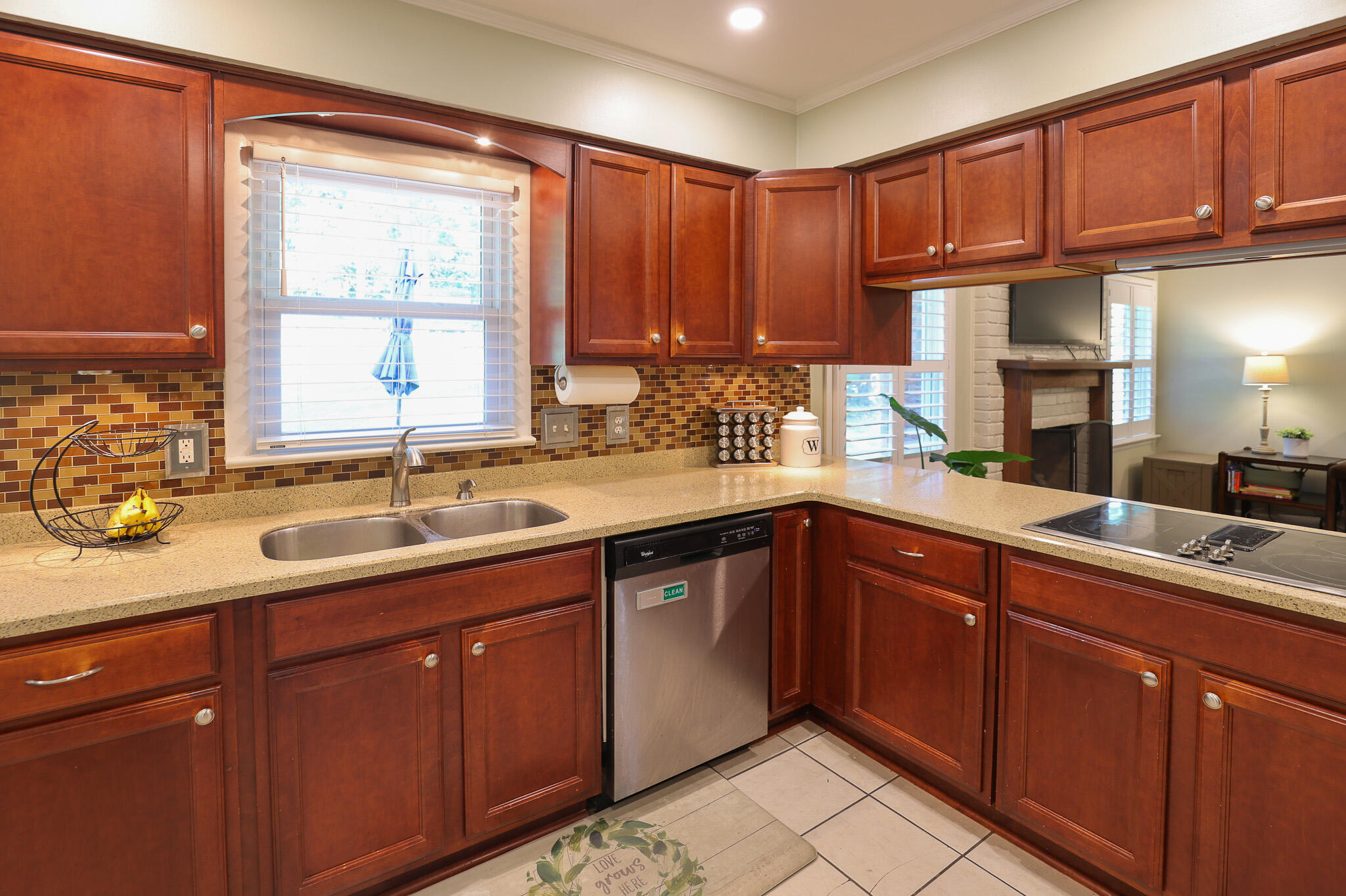 211 Springwell Lane Property Photo 13