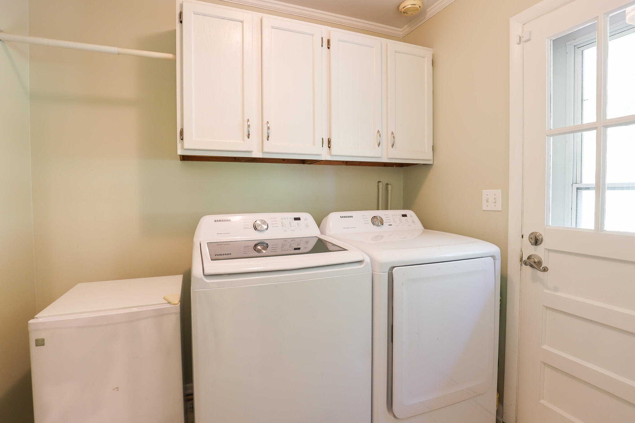 211 Springwell Lane Property Photo 31