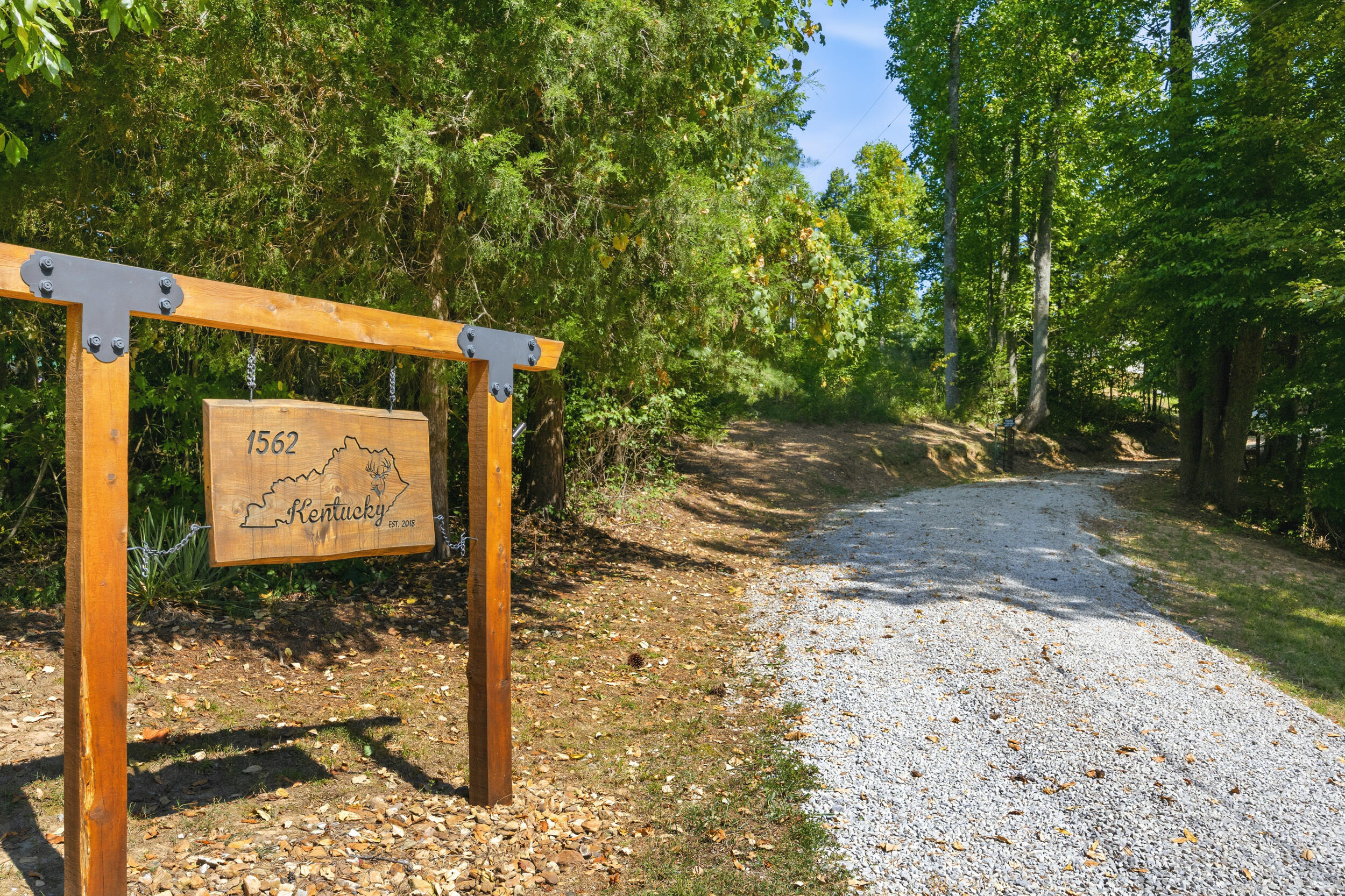 1562 High Ridge Road Property Photo 2