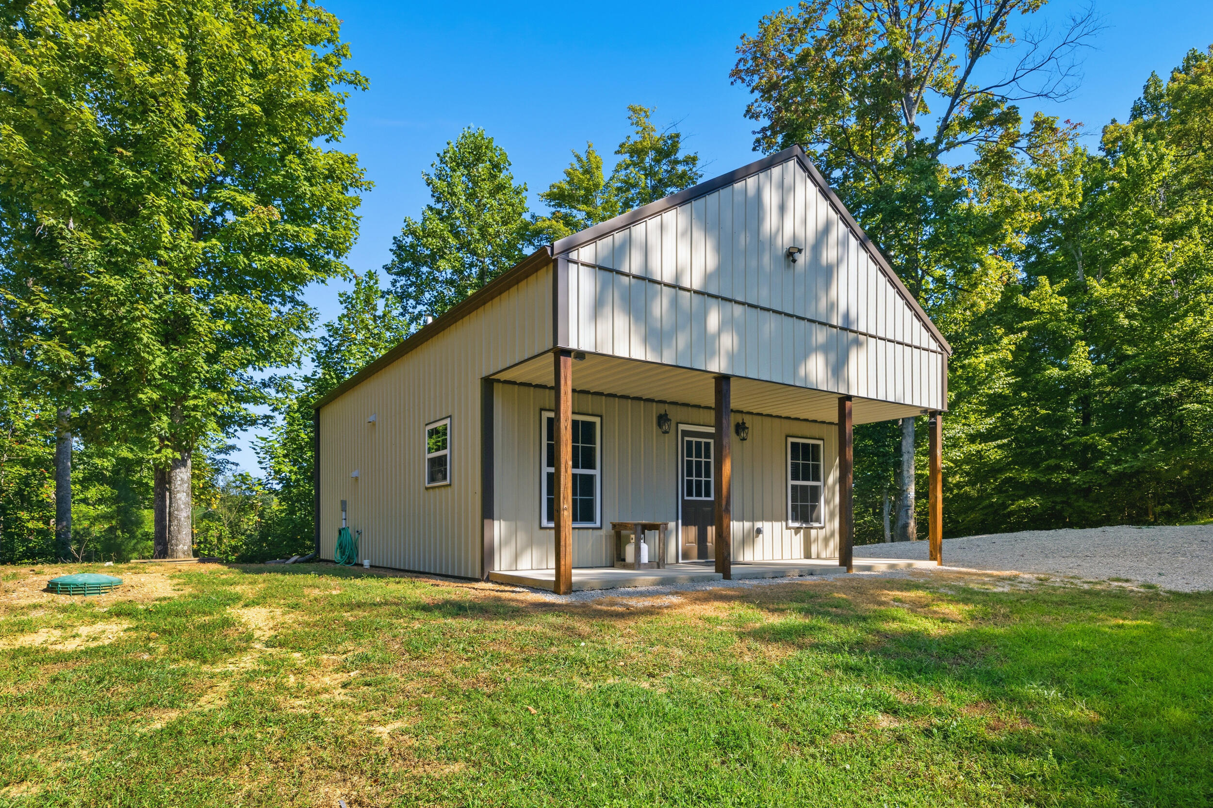 1562 High Ridge Road Property Photo 3