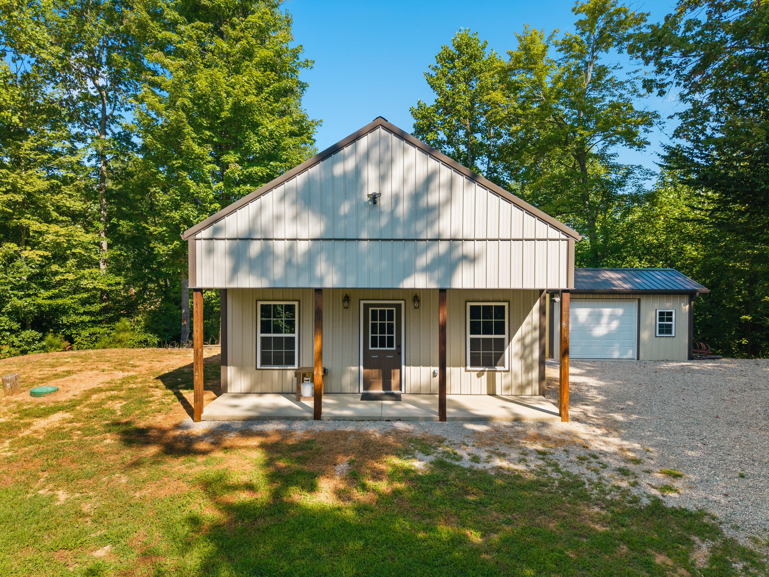 1562 High Ridge Road Property Photo 4