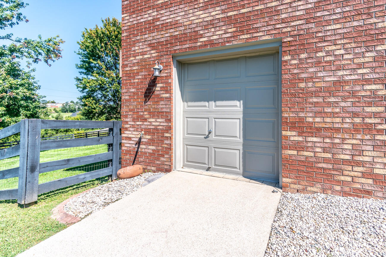3008 Woodfield Circle Property Photo 17