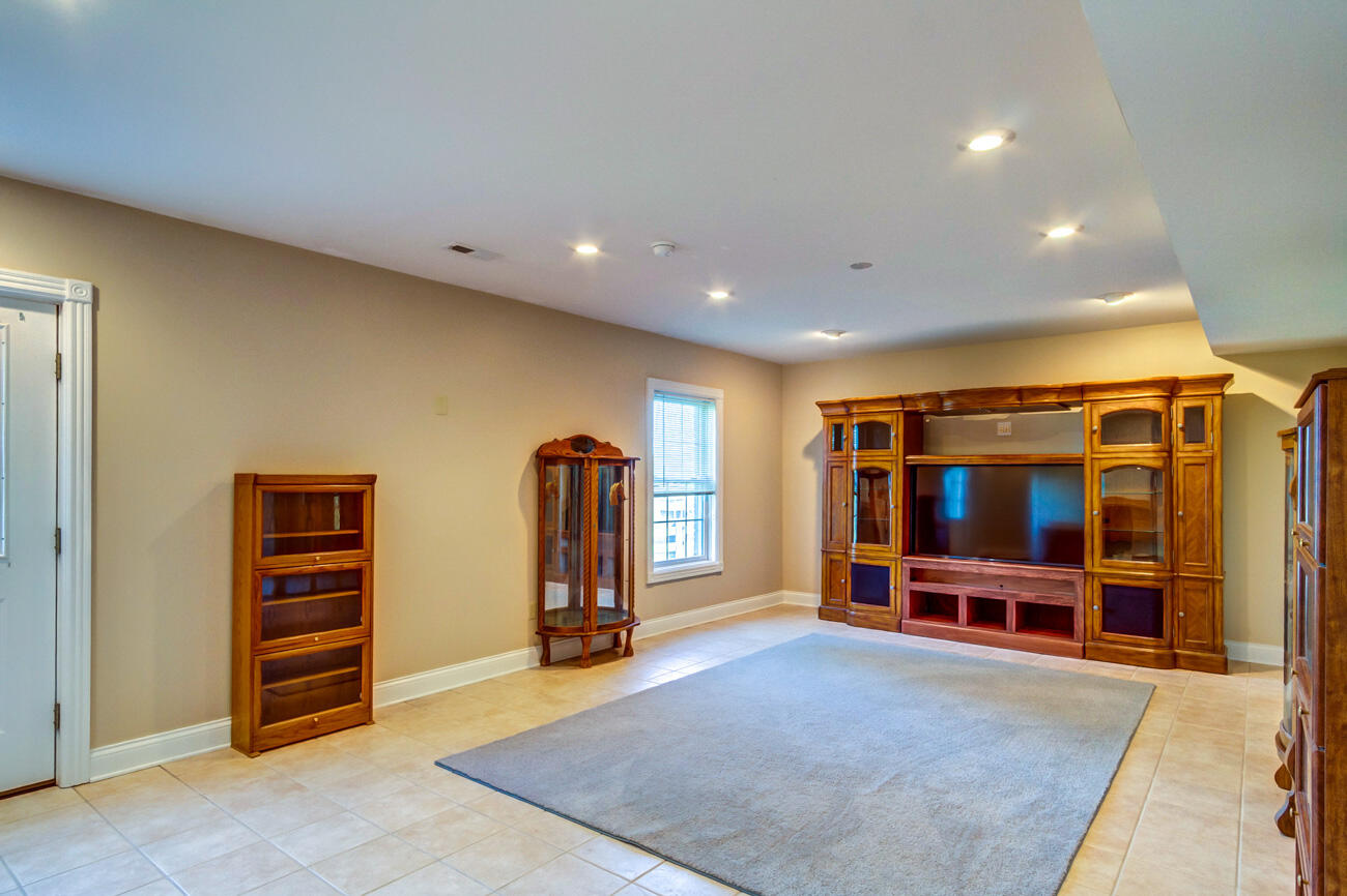 3008 Woodfield Circle Property Photo 44