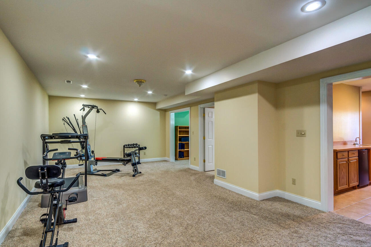 3008 Woodfield Circle Property Photo 48