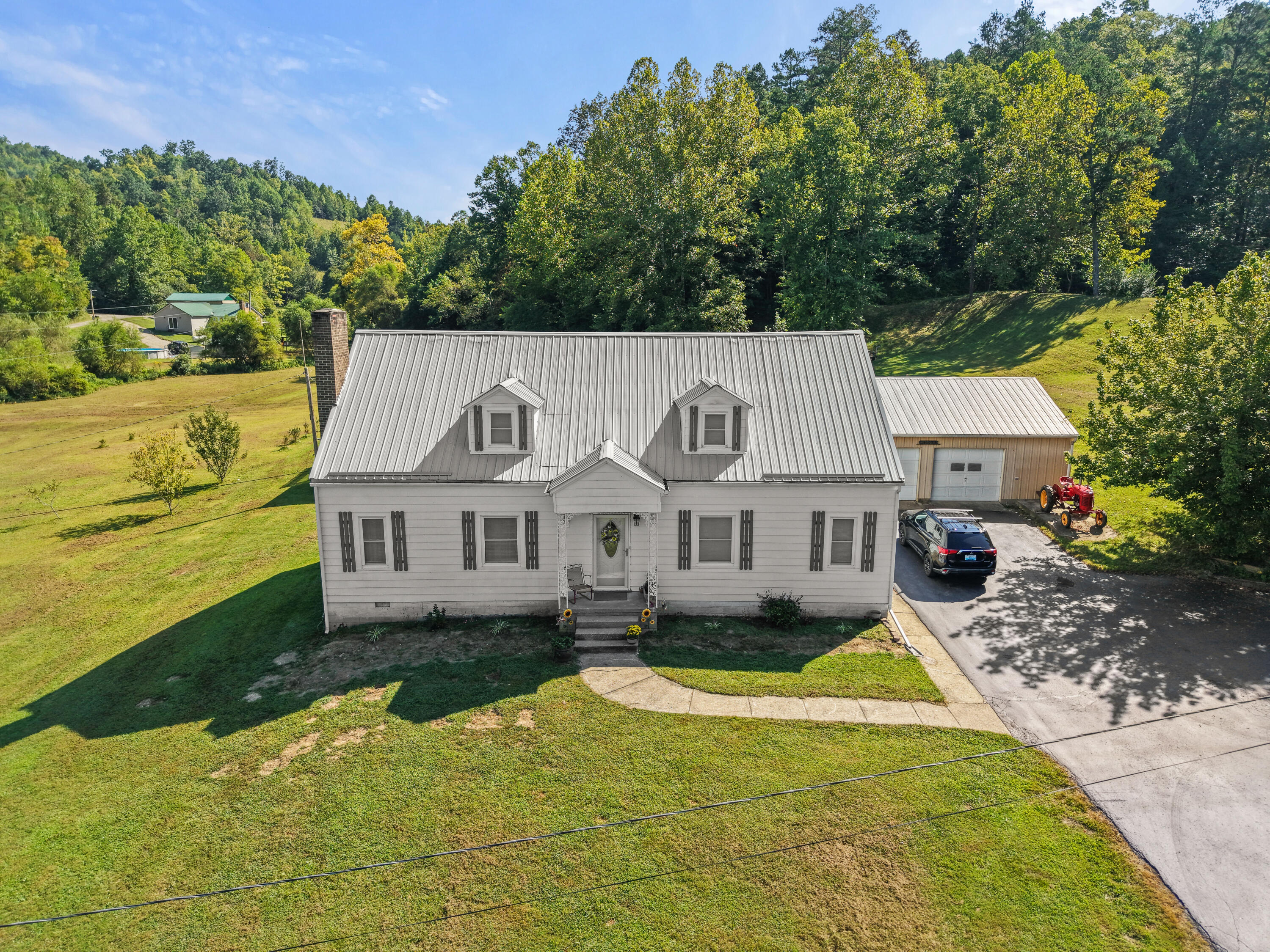 1401 Ky-437 Property Photo 2