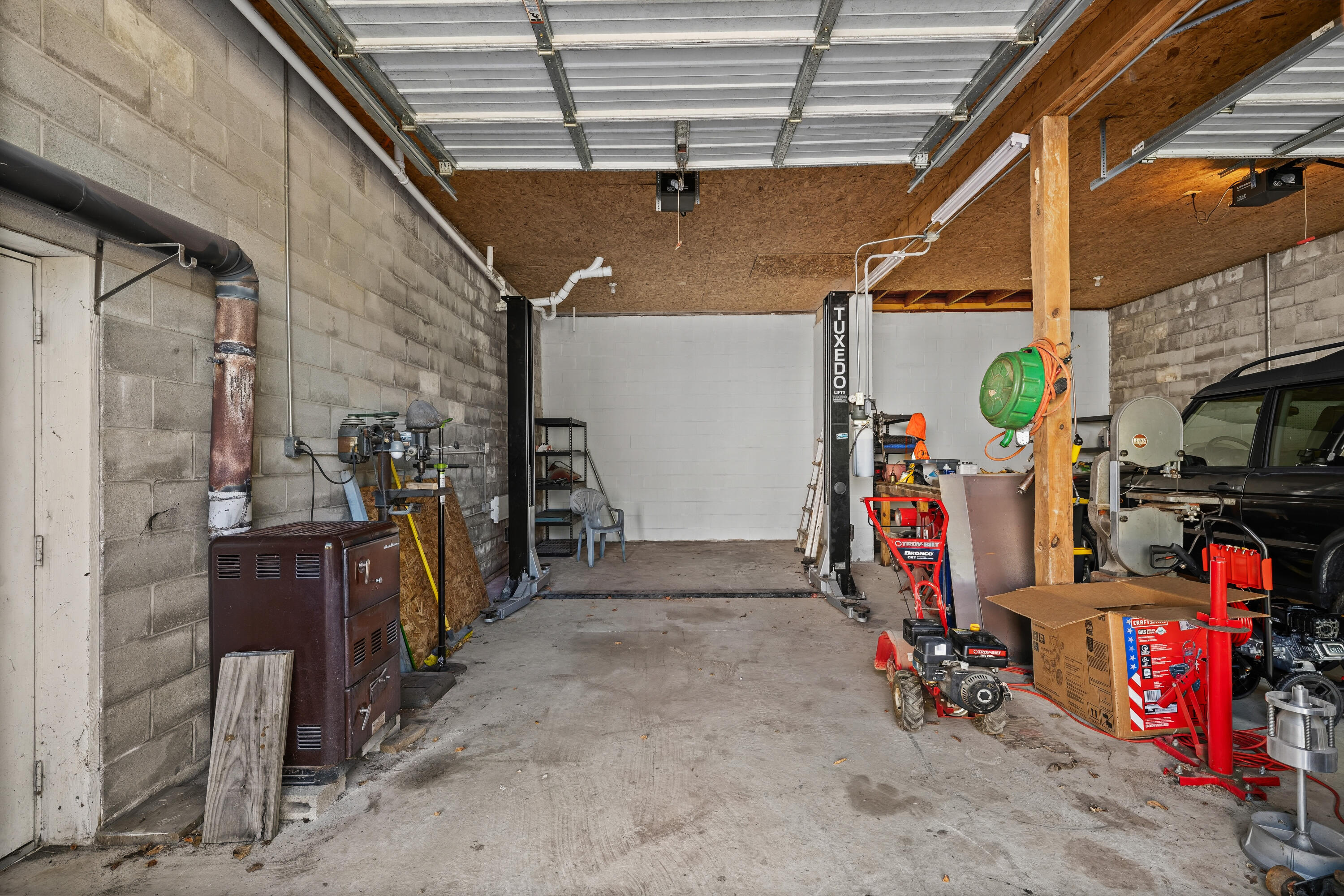 1401 Ky-437 Property Photo 37
