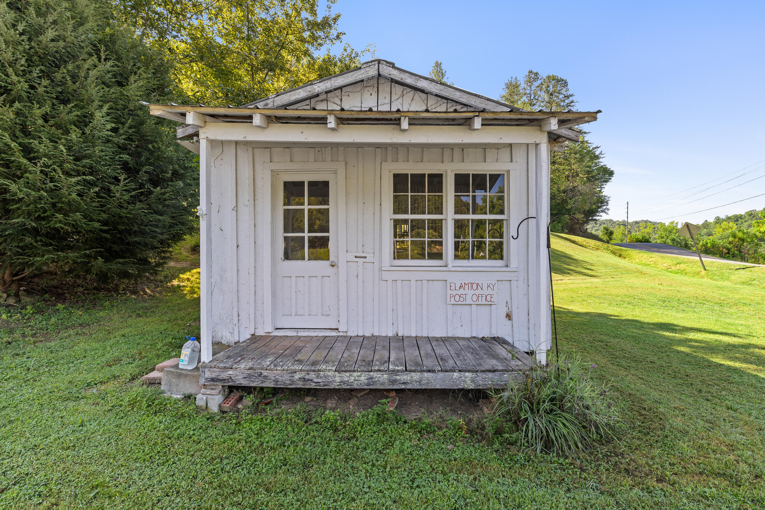 1401 Ky-437 Property Photo 47