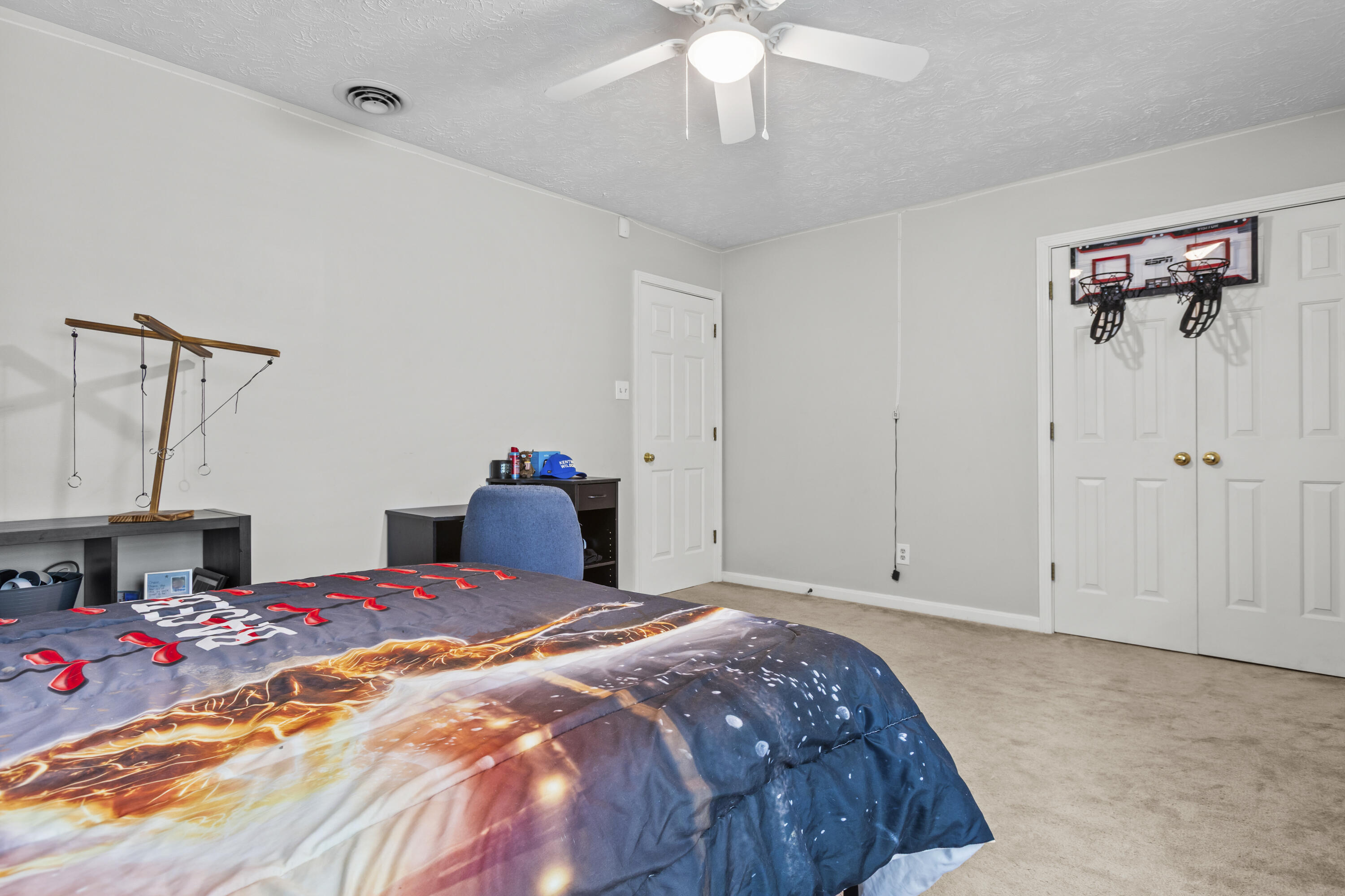 105 Amy Lane Property Photo 28