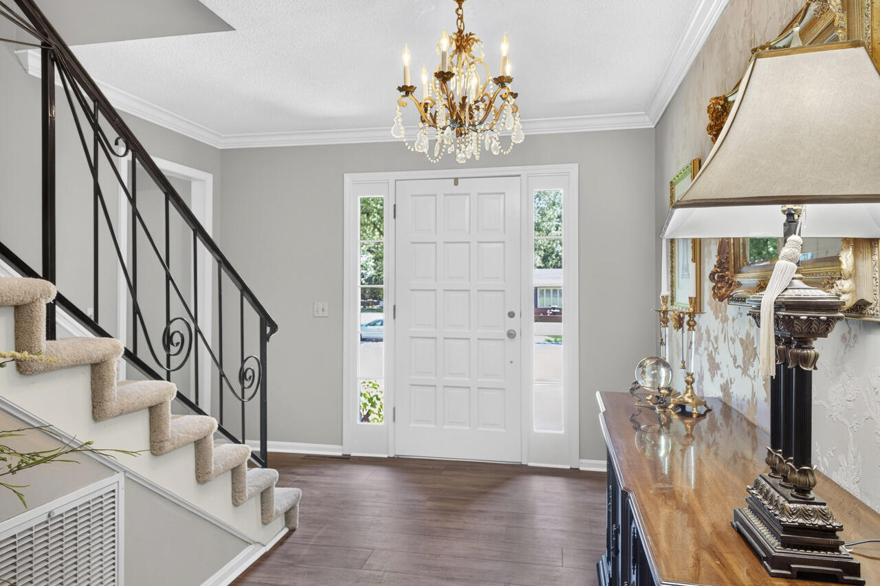 1002 County Cork Drive Property Photo 8