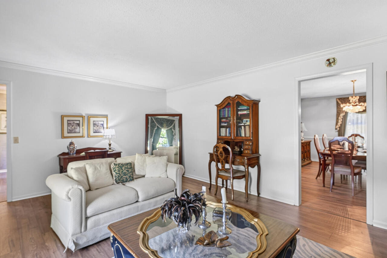 1002 County Cork Drive Property Photo 11