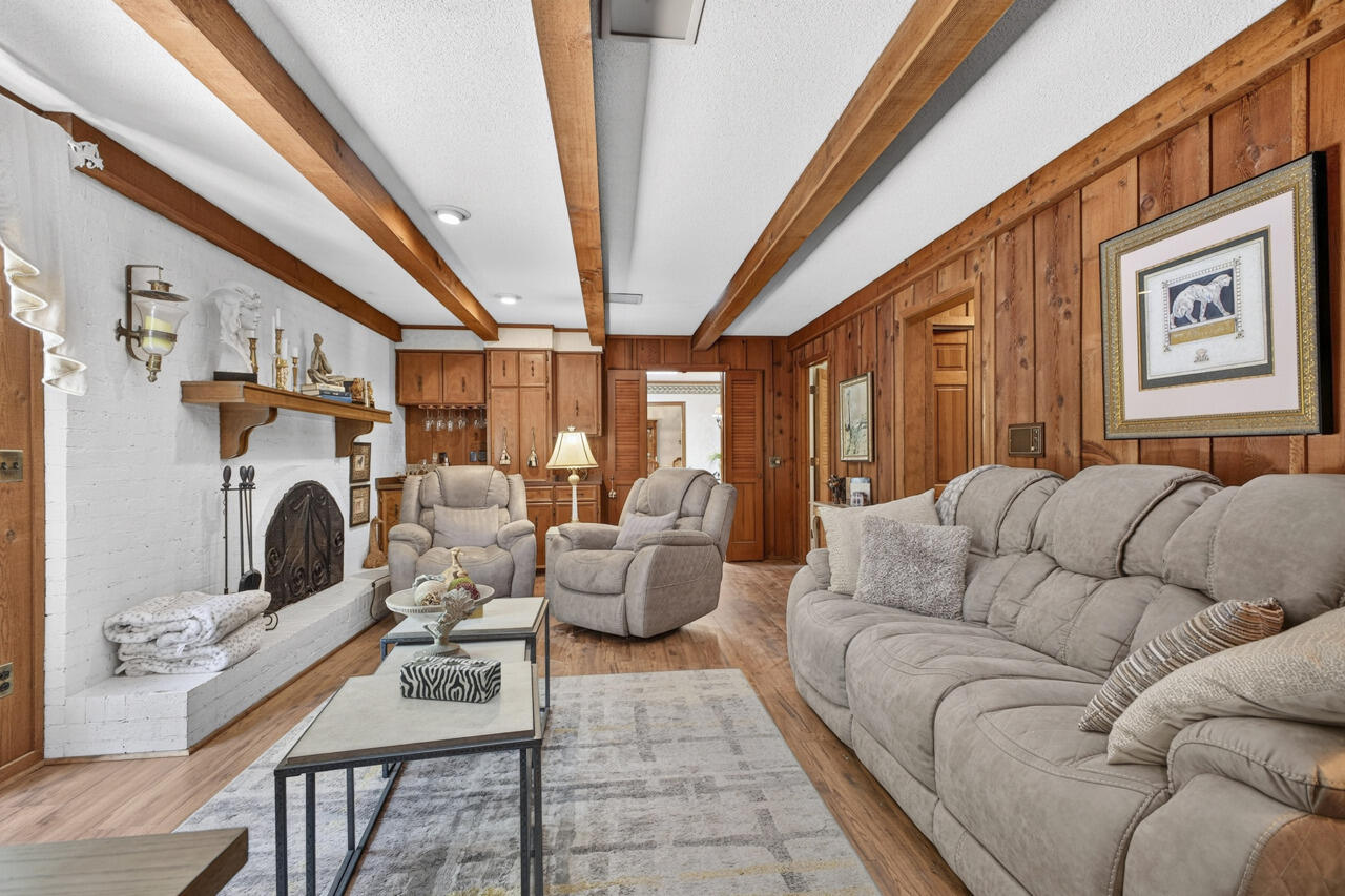 1002 County Cork Drive Property Photo 18