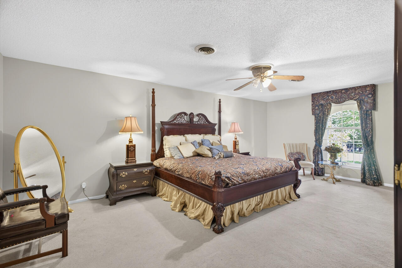 1002 County Cork Drive Property Photo 31