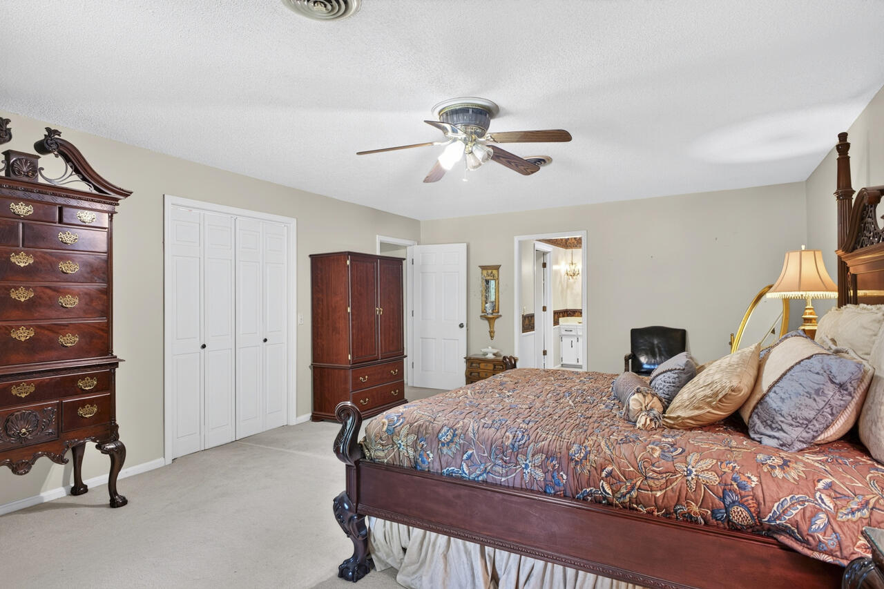 1002 County Cork Drive Property Photo 32