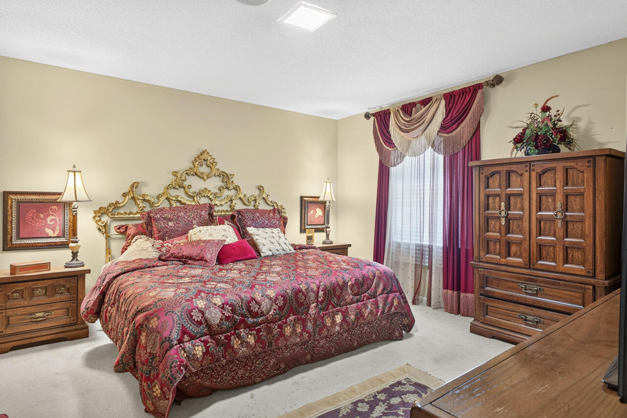 1002 County Cork Drive Property Photo 37