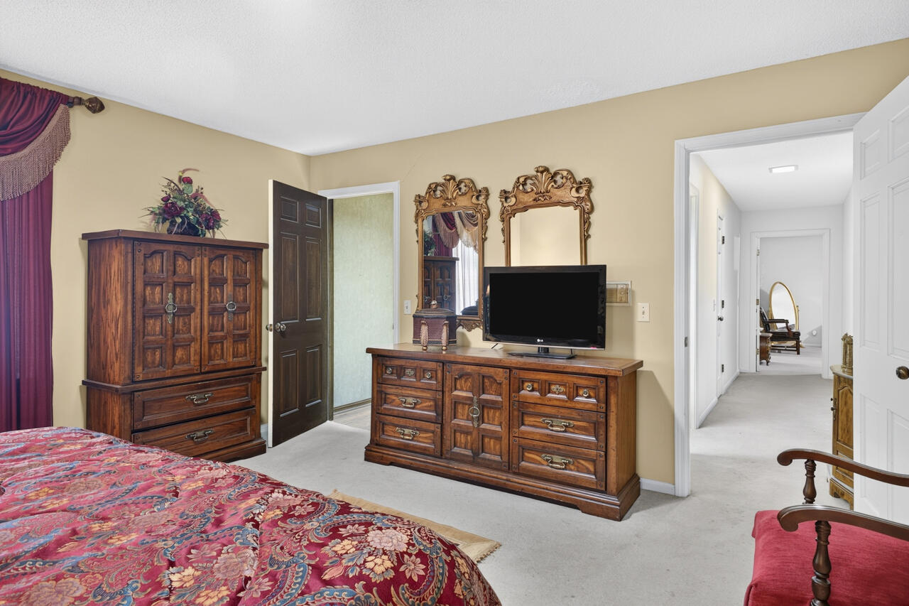 1002 County Cork Drive Property Photo 38